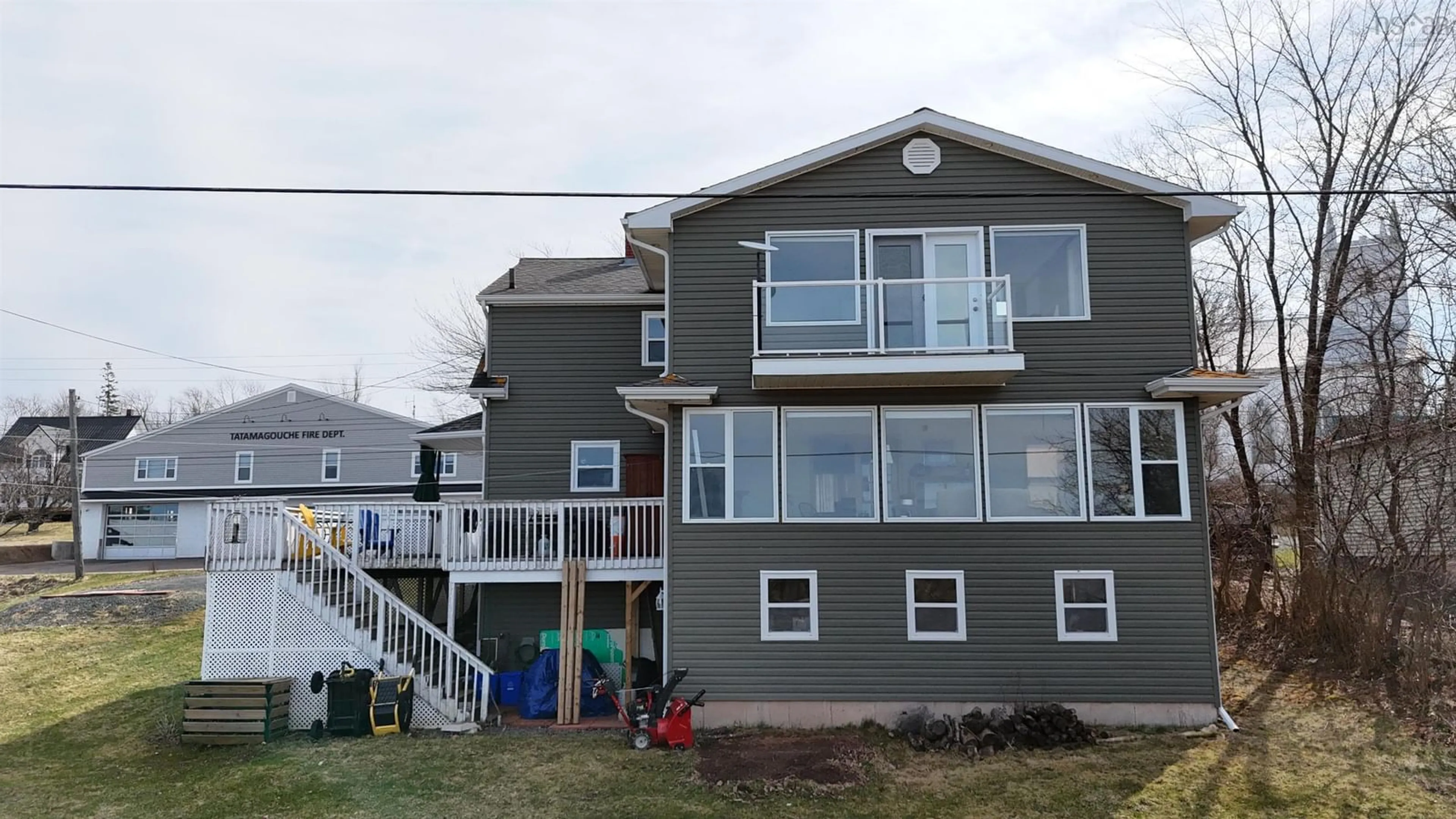 Home with vinyl exterior material, building for 197 Main St, Tatamagouche Nova Scotia B0K 1V0
