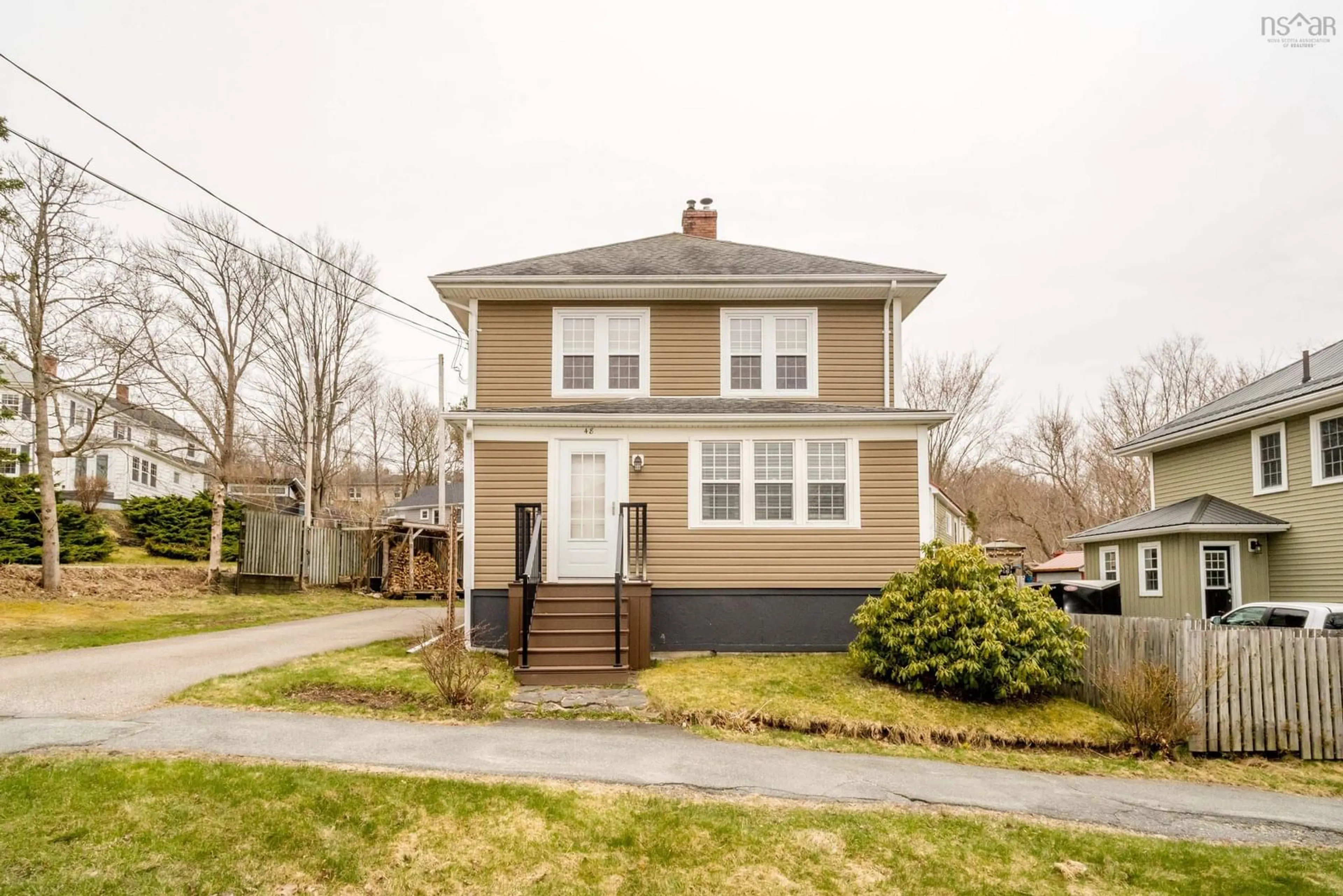 Home with vinyl exterior material, street for 48 Academy St, Kentville Nova Scotia B4N 1S6