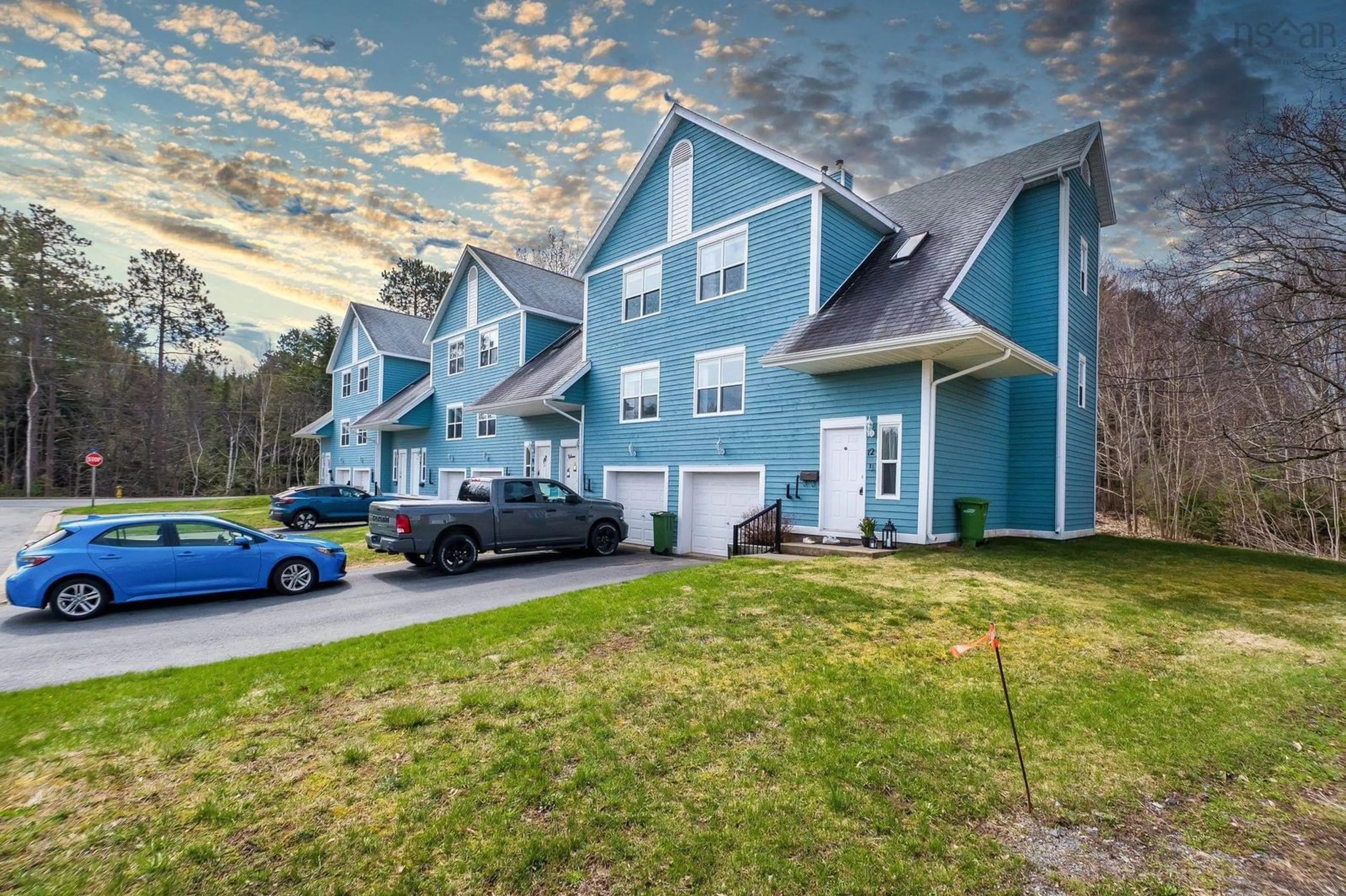 A pic from outside/outdoor area/front of a property/back of a property/a pic from drone, unknown for 12 Kadray Crt, Kentville Nova Scotia B4N 5K2