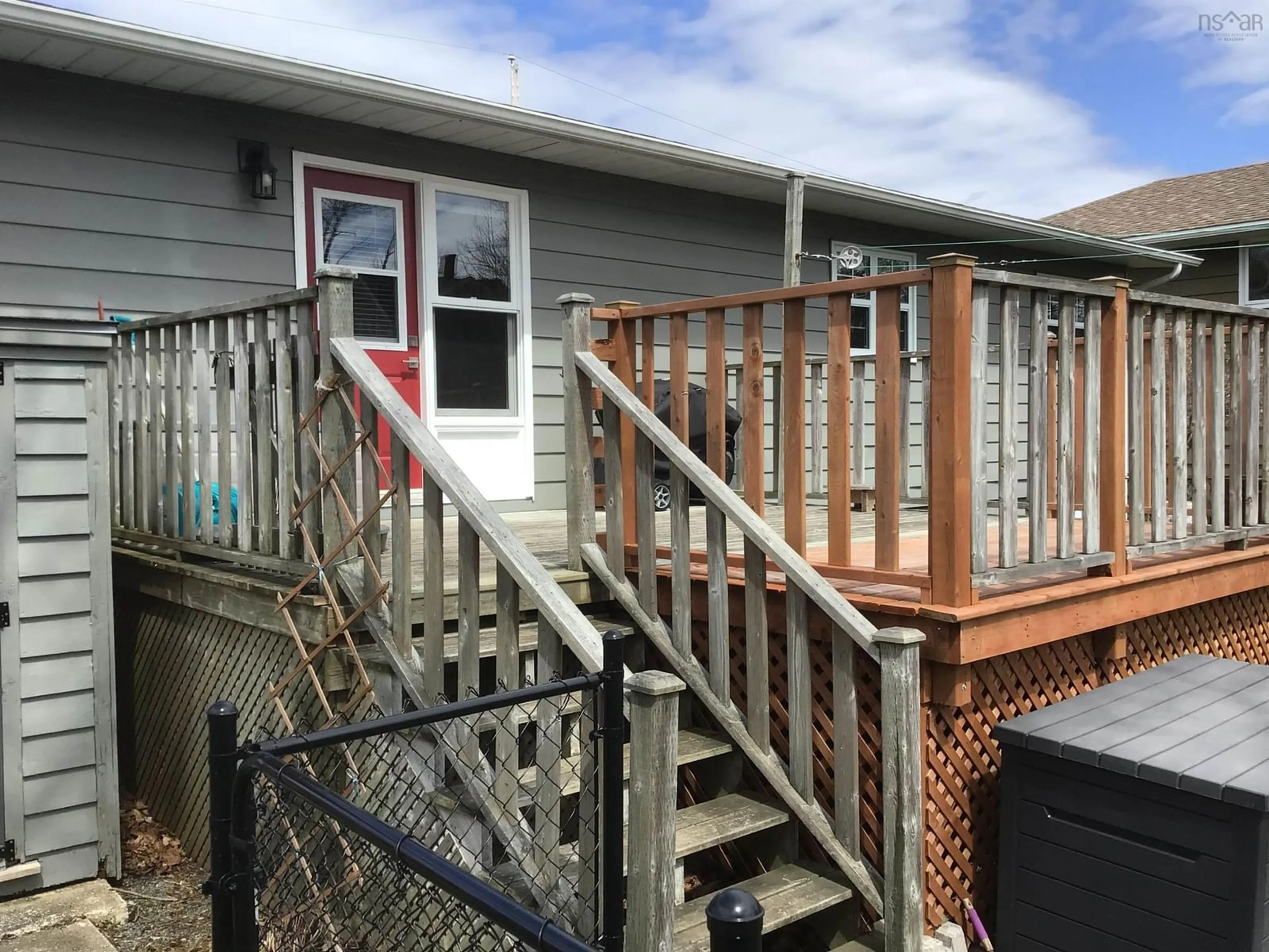 Patio, street for 39 William St, Liverpool Nova Scotia B0T 1K0