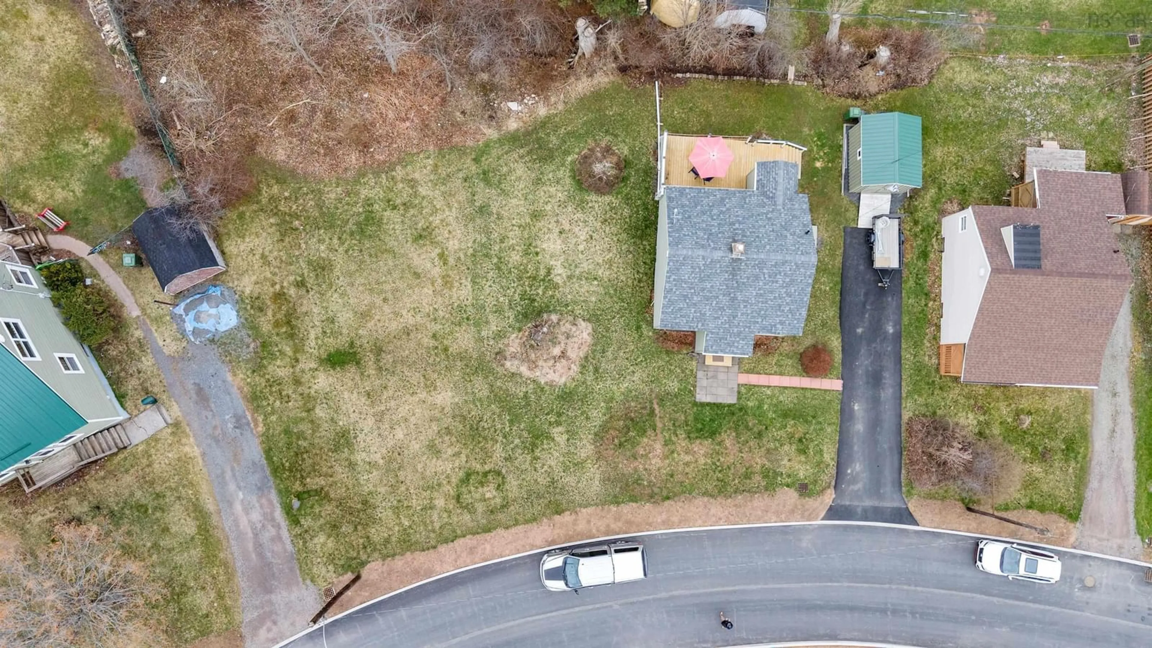 A pic from outside/outdoor area/front of a property/back of a property/a pic from drone, street for 39 Highland Dr, New Glasgow Nova Scotia B2H 4C3