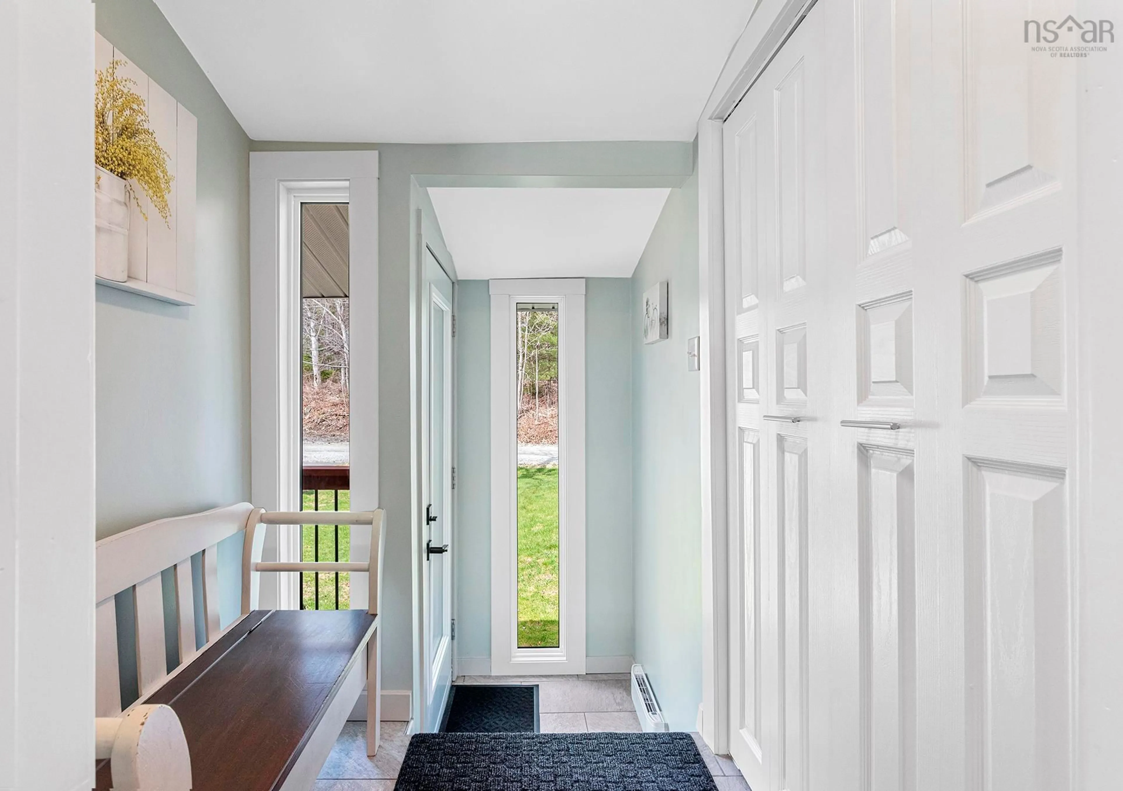 Indoor entryway for 63 Pentz Lake Dr, Mount Uniacke Nova Scotia B0N 1Z0
