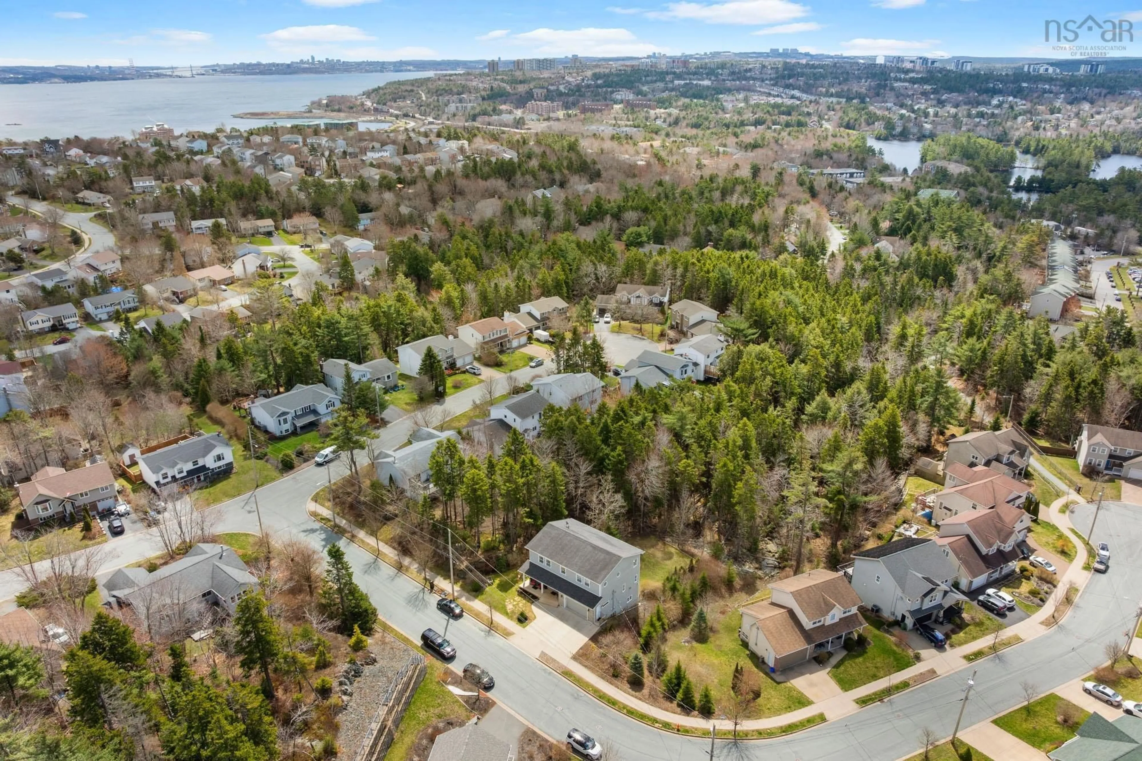 A pic from outside/outdoor area/front of a property/back of a property/a pic from drone, unknown for 18 Keyes Crt, Bedford Nova Scotia B4A 0B4