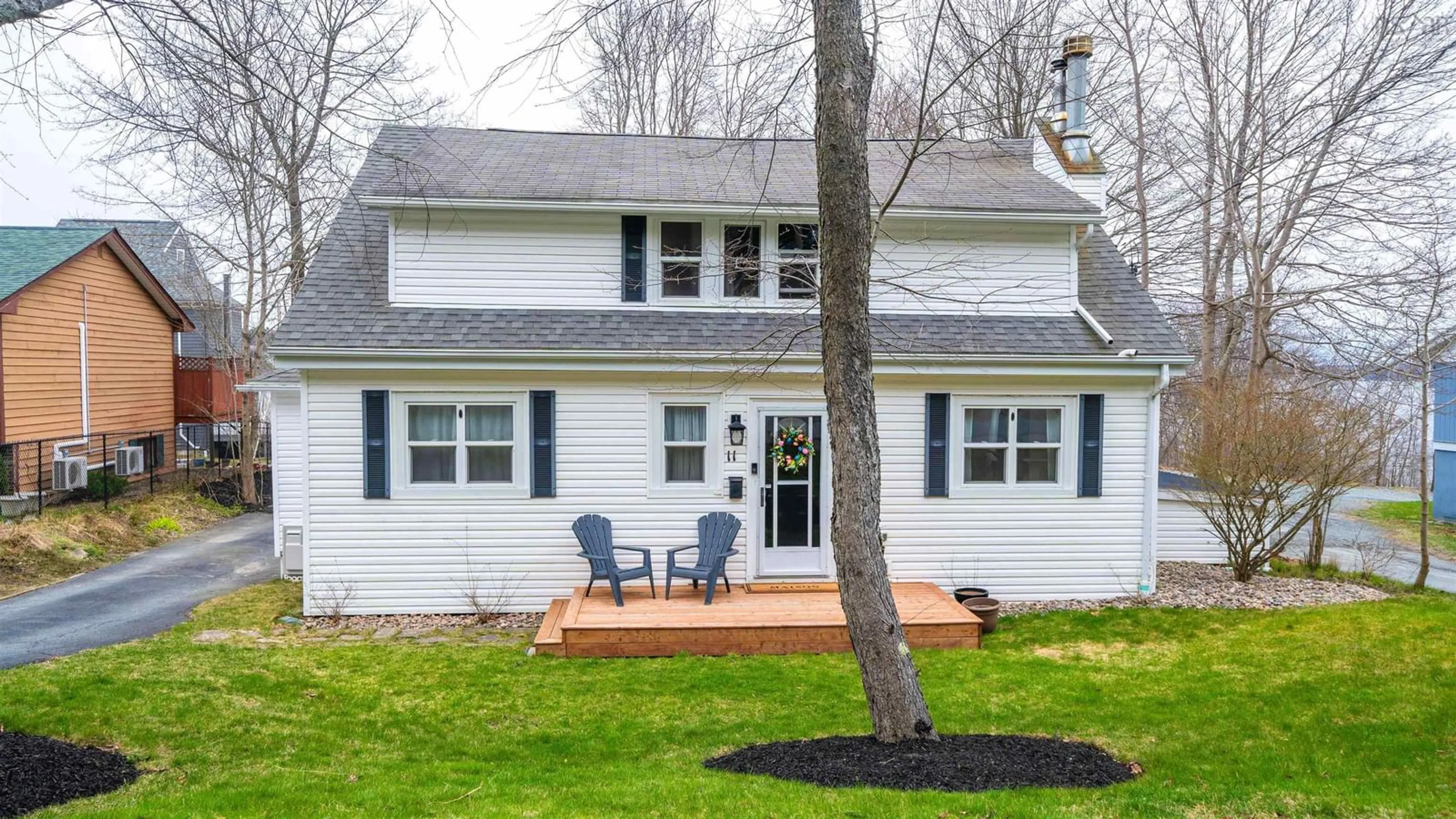 Home with vinyl exterior material, street for 11 Bedford St, Bedford Nova Scotia B4A 1W5