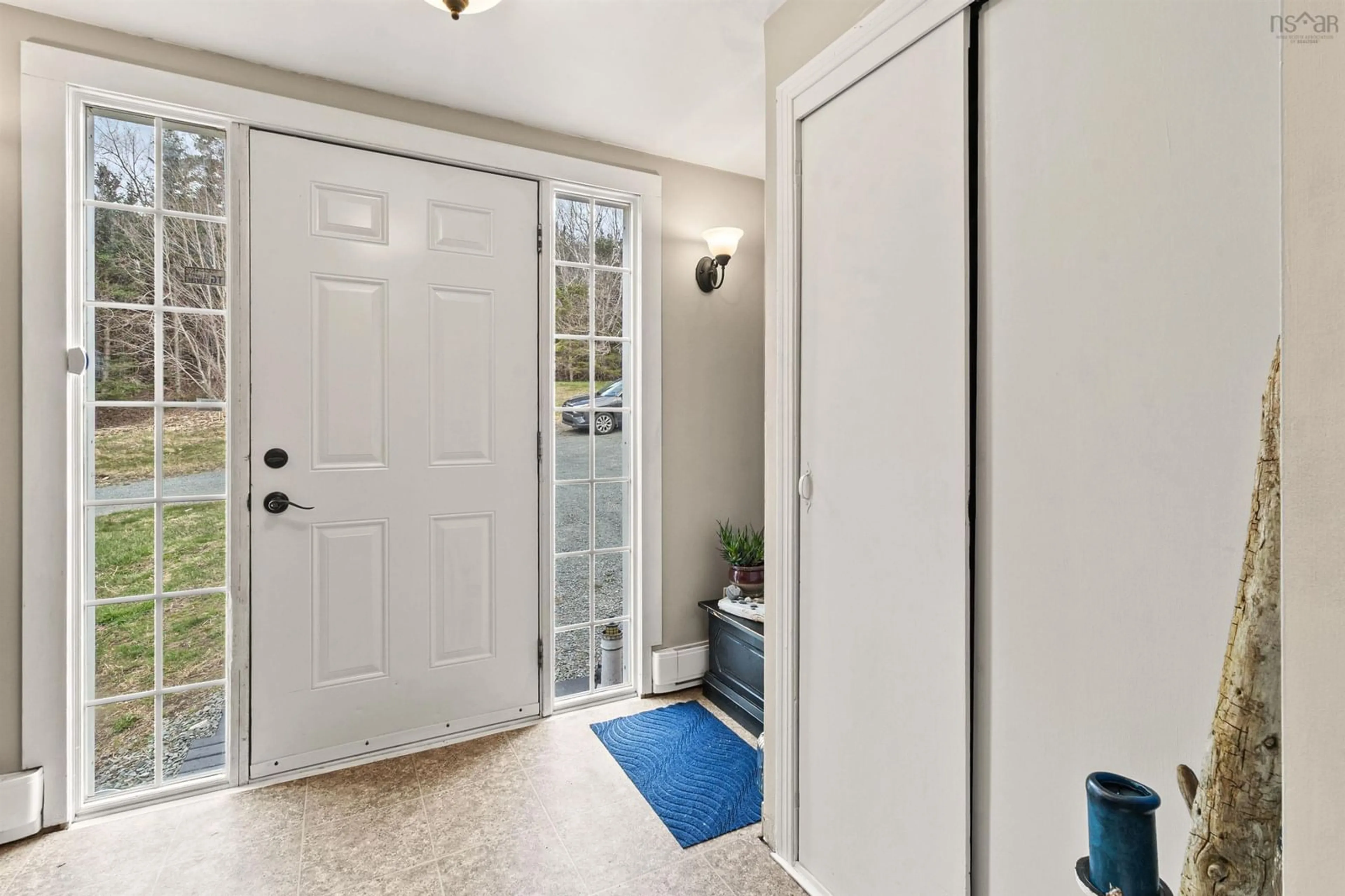 Indoor entryway for 3375 Prospect Rd, Whites Lake Nova Scotia B3T 1Z3