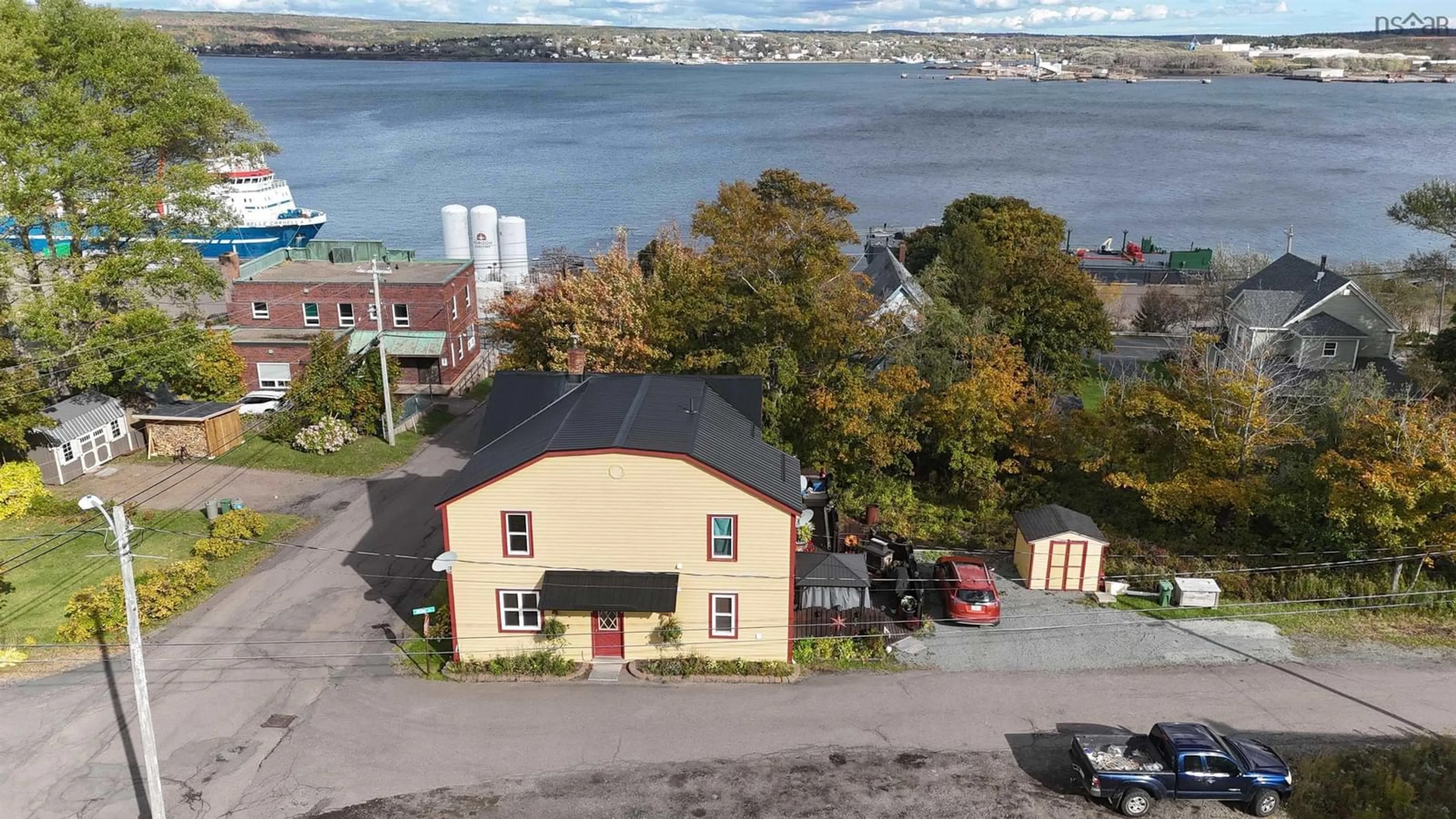 A pic from outside/outdoor area/front of a property/back of a property/a pic from drone, unknown for 436 Wylde St, Mulgrave Nova Scotia B0E 2G0
