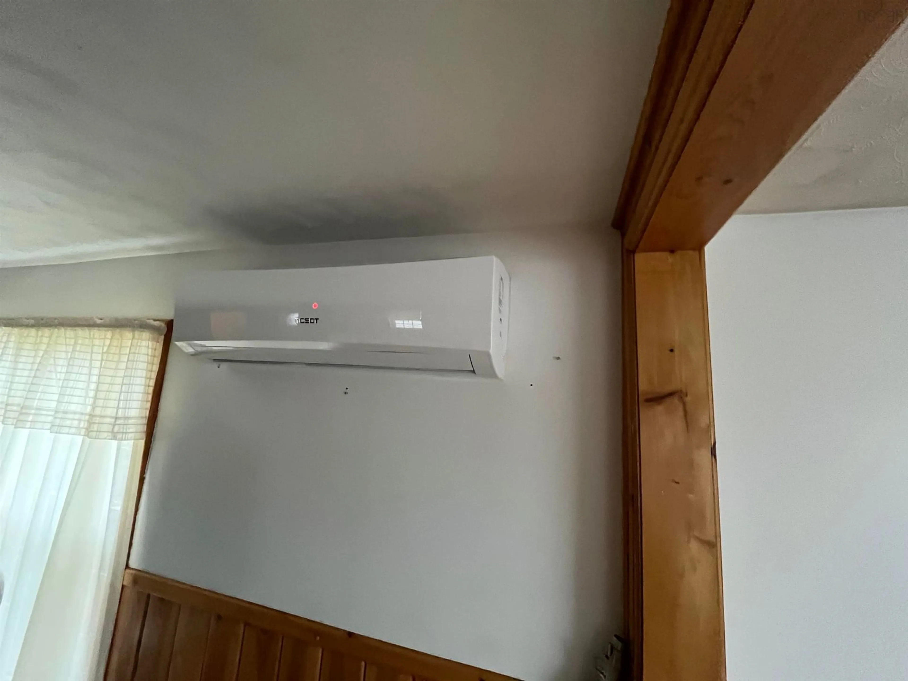 A pic of a room for 5886 Highway 2, Bass River Nova Scotia B0M 1B0