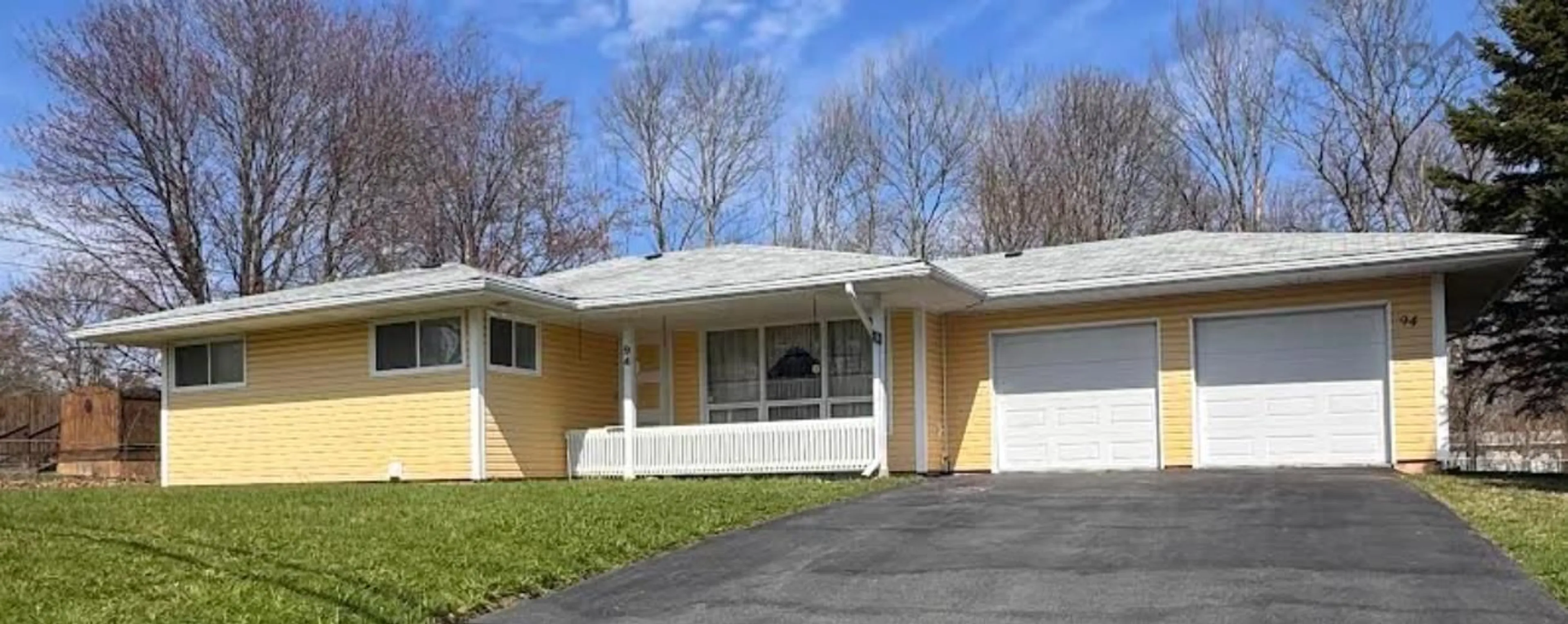 Home with vinyl exterior material, street for 94 Wellington St, Pictou Nova Scotia B0K 1H0