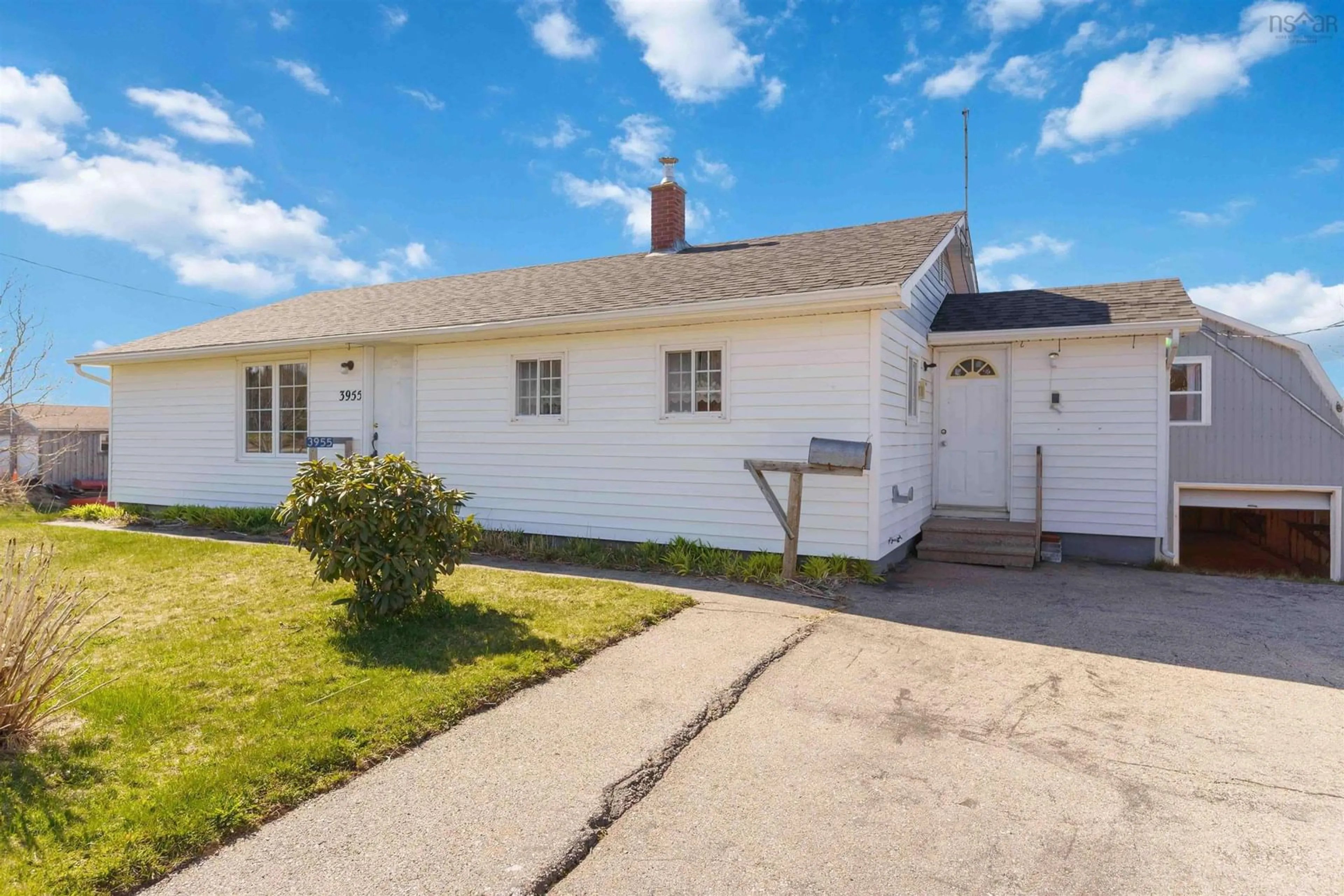 A pic from outside/outdoor area/front of a property/back of a property/a pic from drone, street for 3955 Shore Rd, Hillsburn Nova Scotia B0S 1A0
