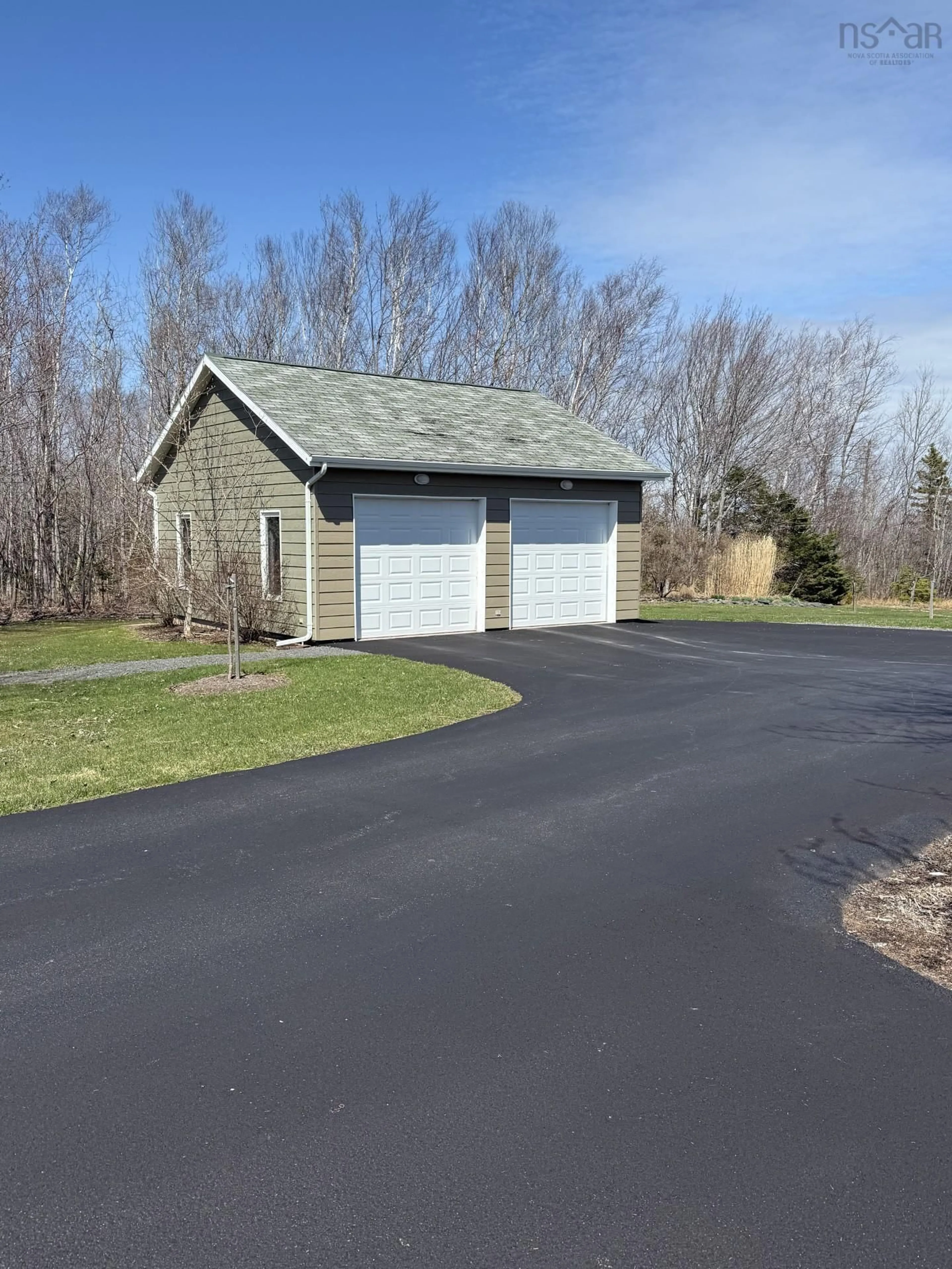 Indoor garage for 5186 Highway 337, Cape George, Cape George Nova Scotia B2G 2L2