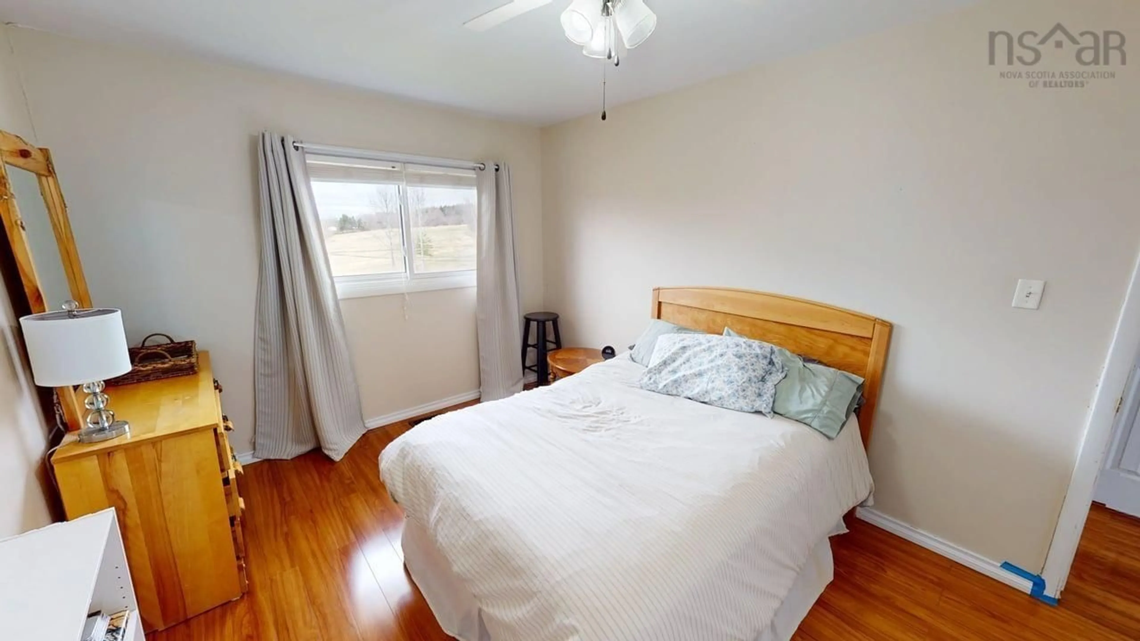 A pic of a room for 28 Weir Ave, Stellarton Nova Scotia B0K 1S0