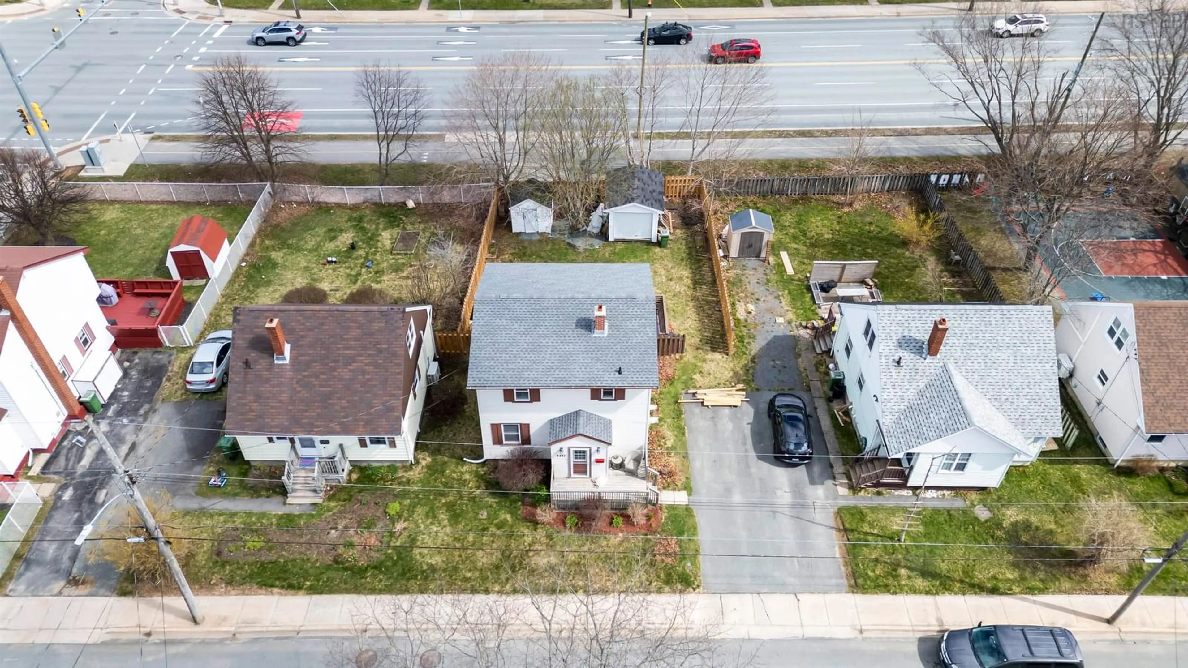 A pic from outside/outdoor area/front of a property/back of a property/a pic from drone, street for 6931 Vaughan Ave, Halifax Nova Scotia B3L 2L9