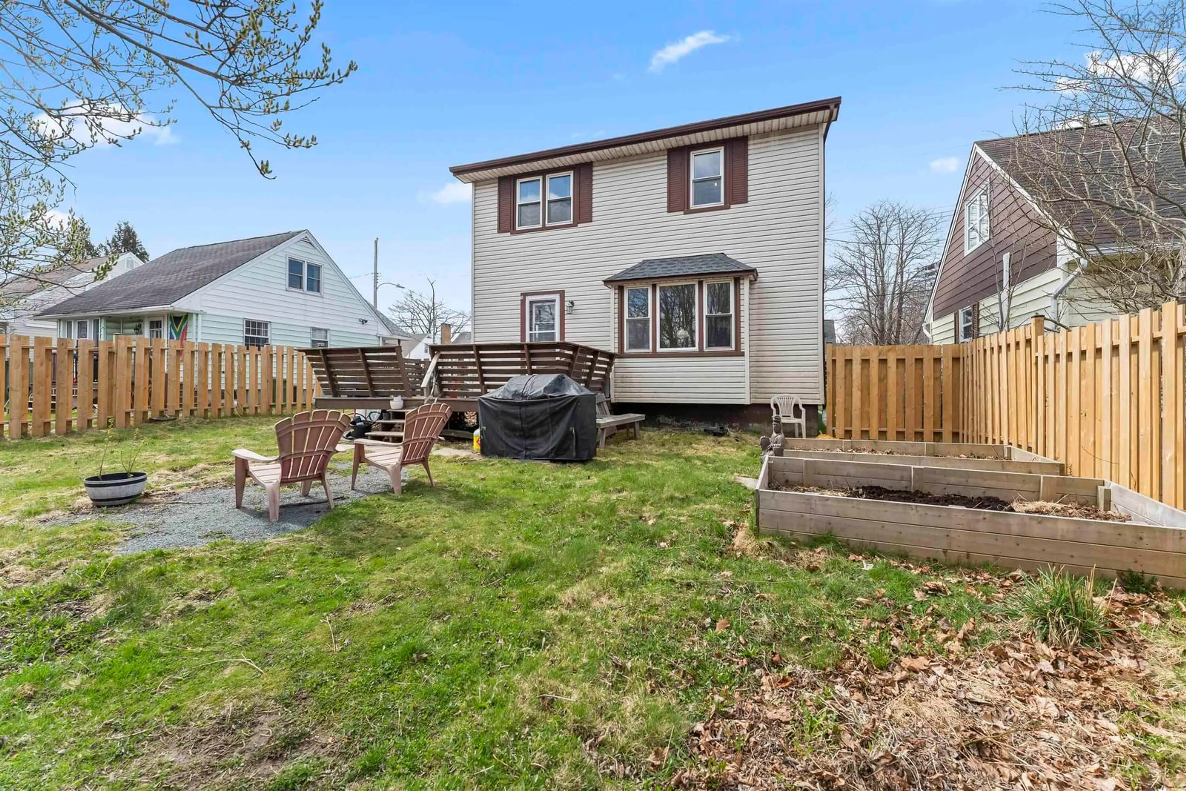 Patio, street for 6931 Vaughan Ave, Halifax Nova Scotia B3L 2L9