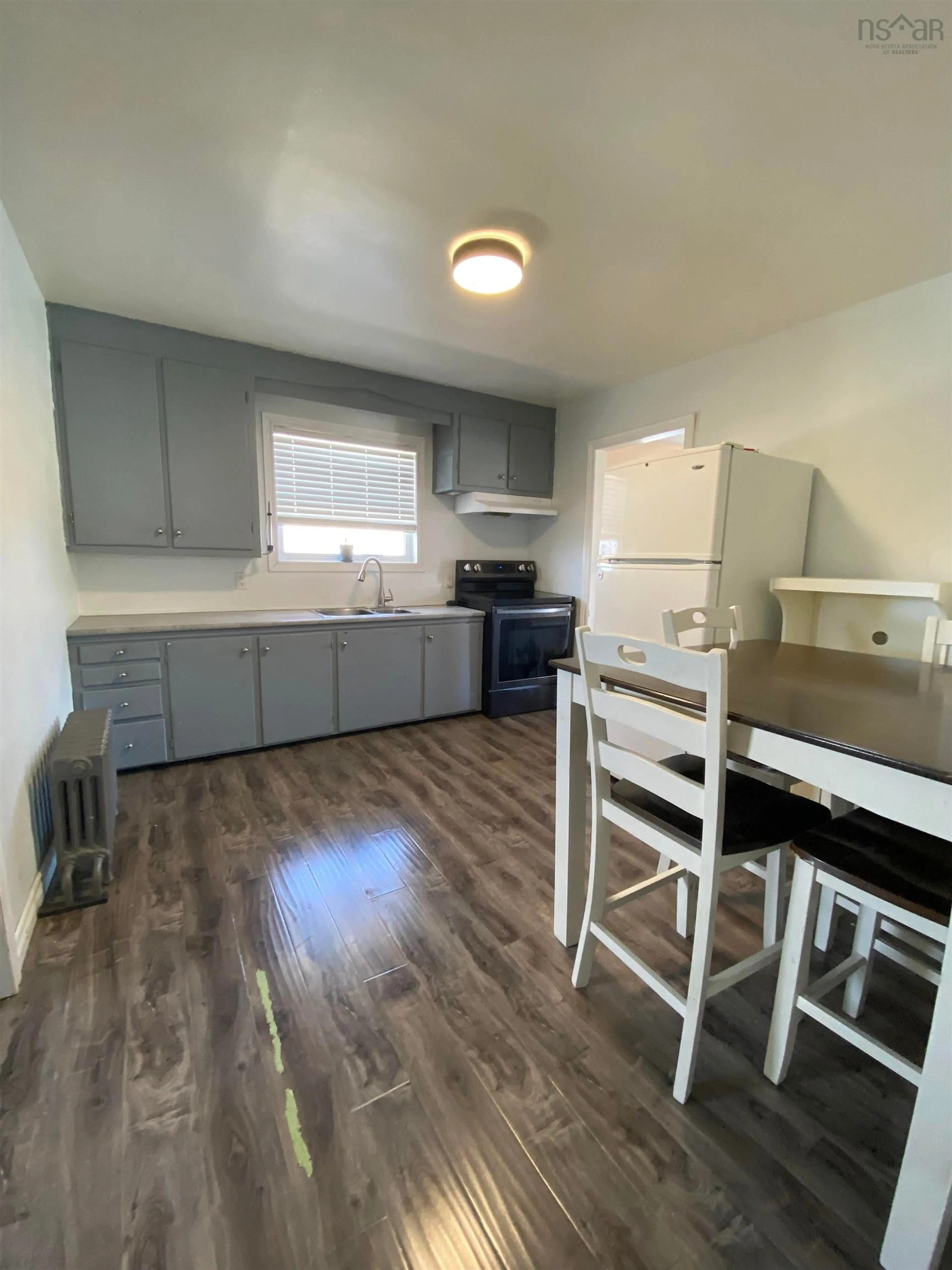 Unknown for 657 King St, New Waterford Nova Scotia B1H 3Z2