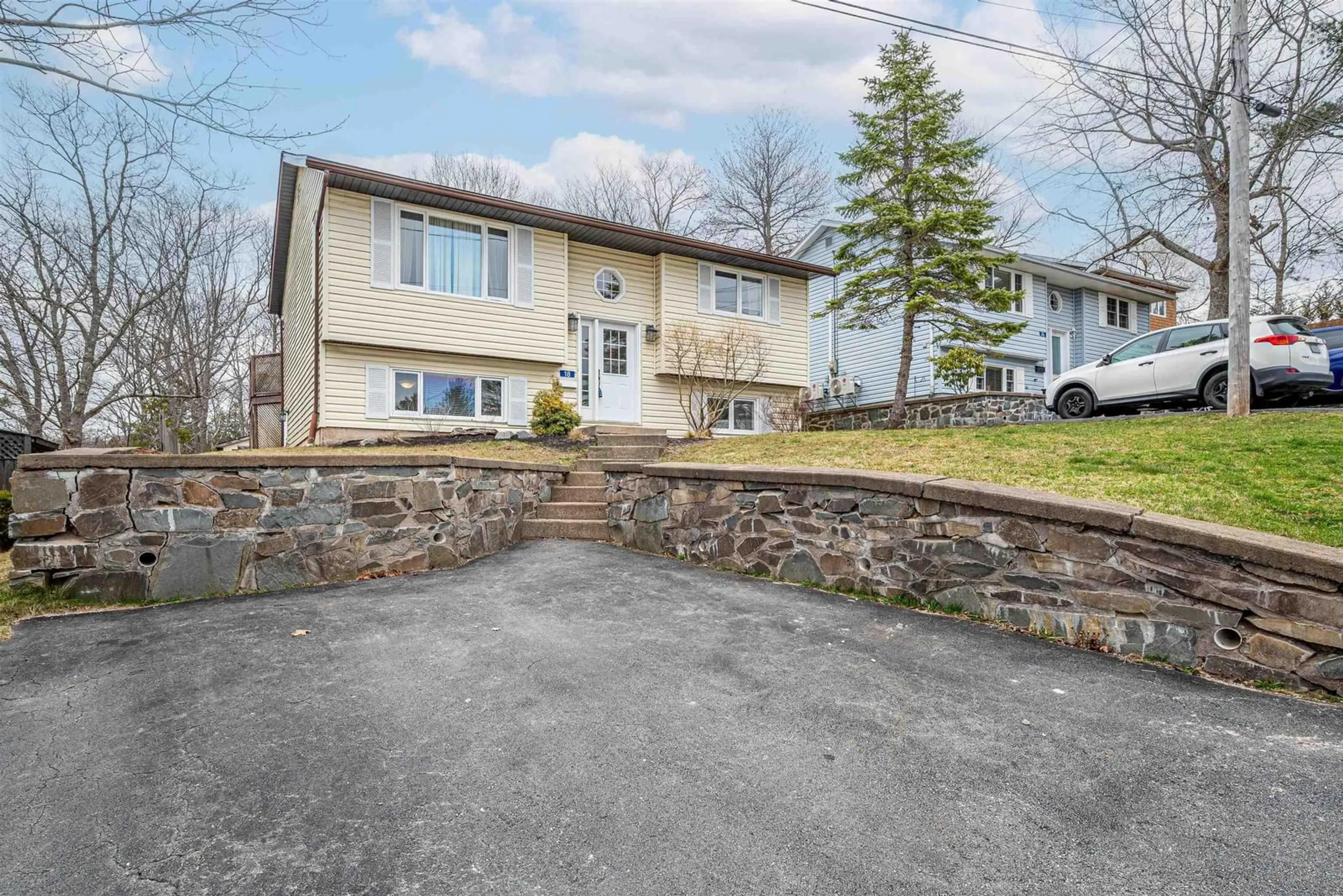 A pic from outside/outdoor area/front of a property/back of a property/a pic from drone, street for 18 Schultz St, Lower Sackville Nova Scotia B4C 1G8