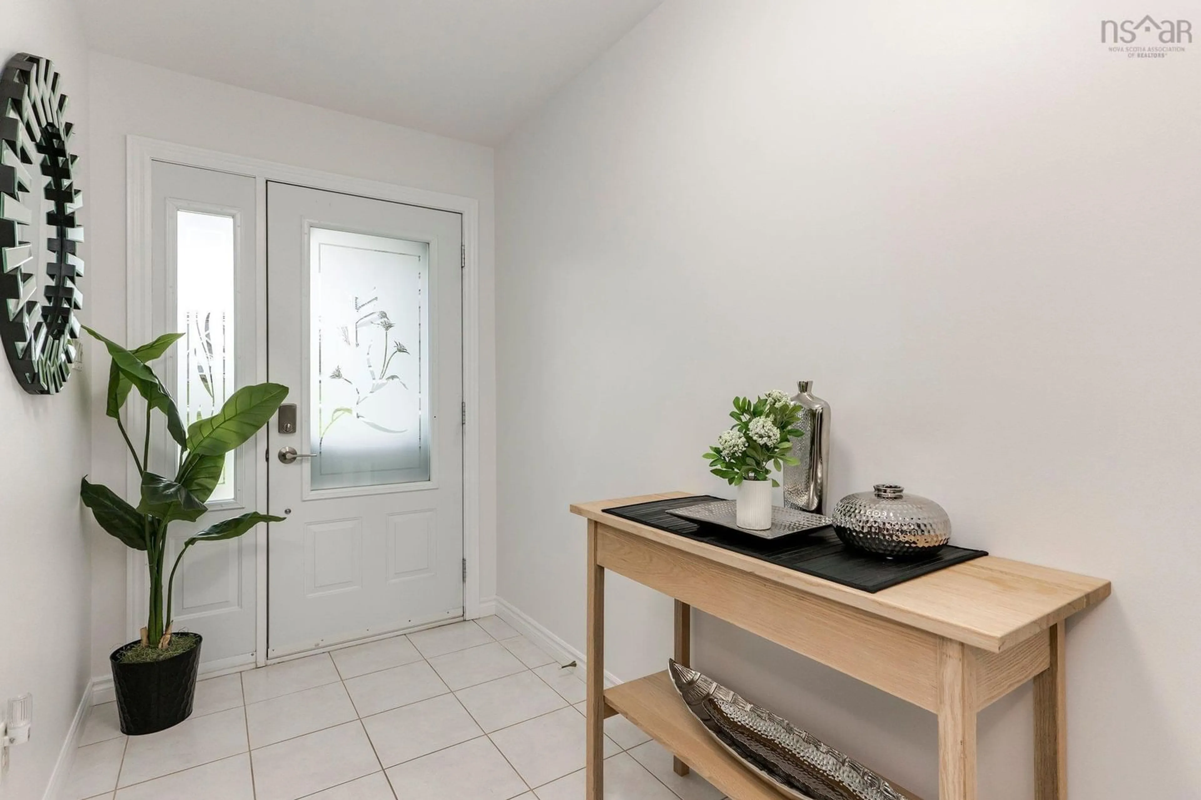 Indoor entryway for 111 Highway 2, Enfield Nova Scotia B2T 1C8