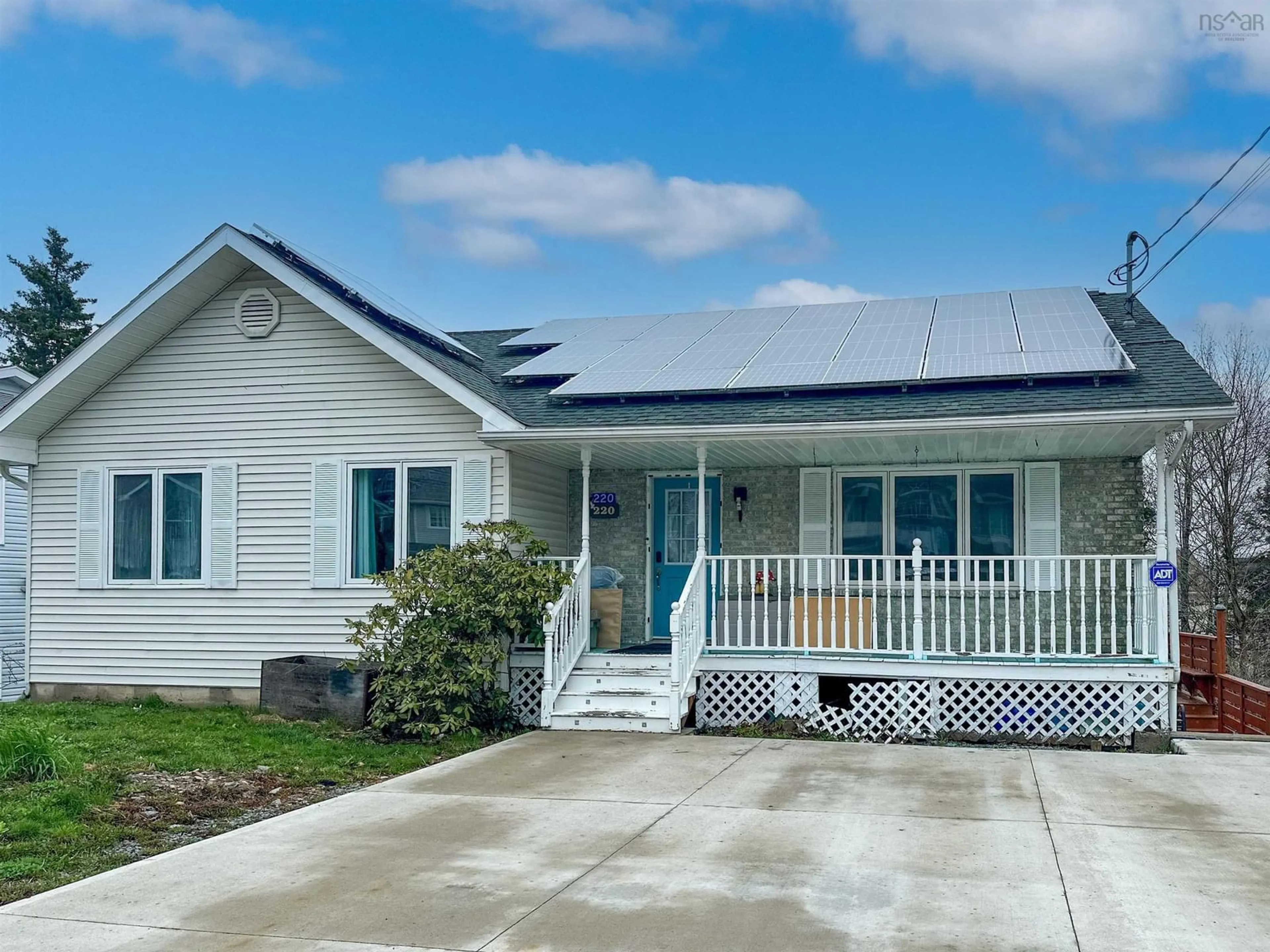 Home with vinyl exterior material, unknown for 220 Auburn Dr, Westphal Nova Scotia B2W 6G2
