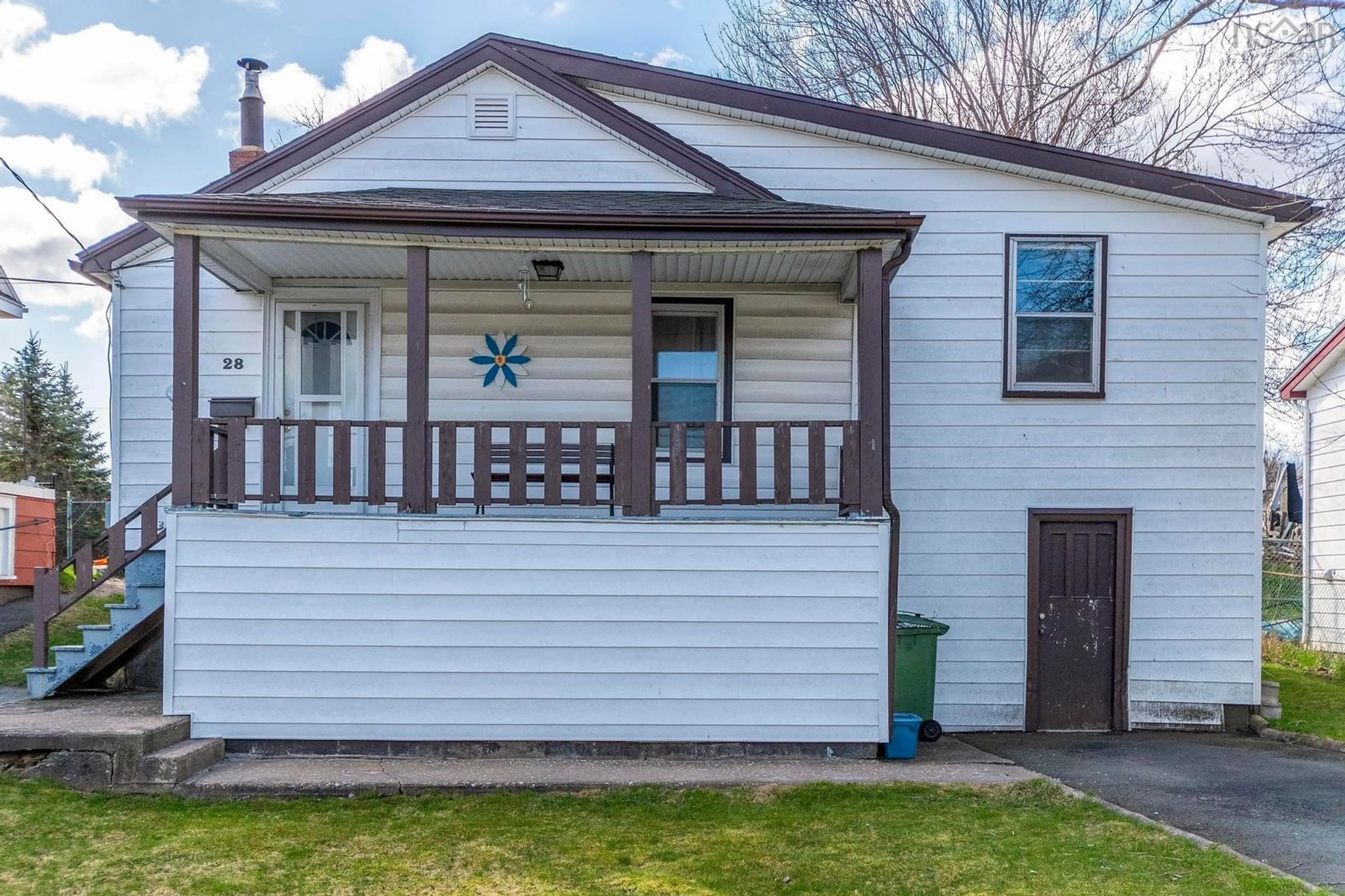 Home with vinyl exterior material, street for 28 Rufus Ave, Halifax Nova Scotia B3N 2L5