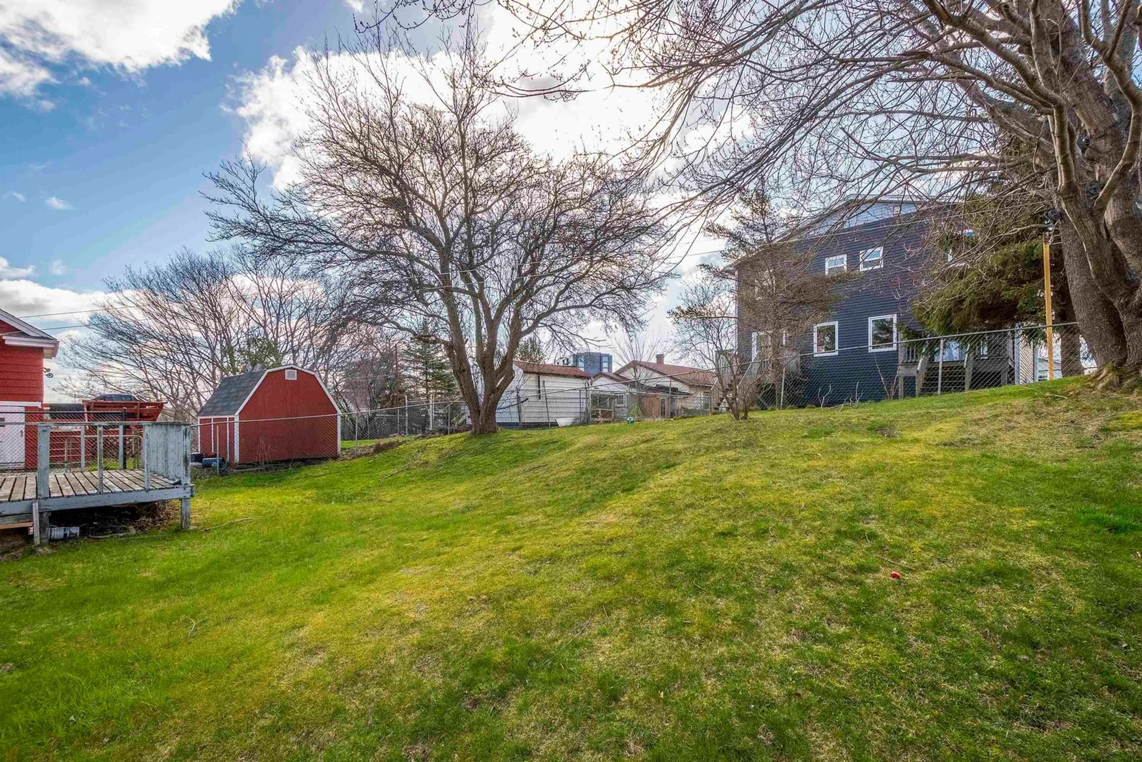 A pic from outside/outdoor area/front of a property/back of a property/a pic from drone, street for 28 Rufus Ave, Halifax Nova Scotia B3N 2L5