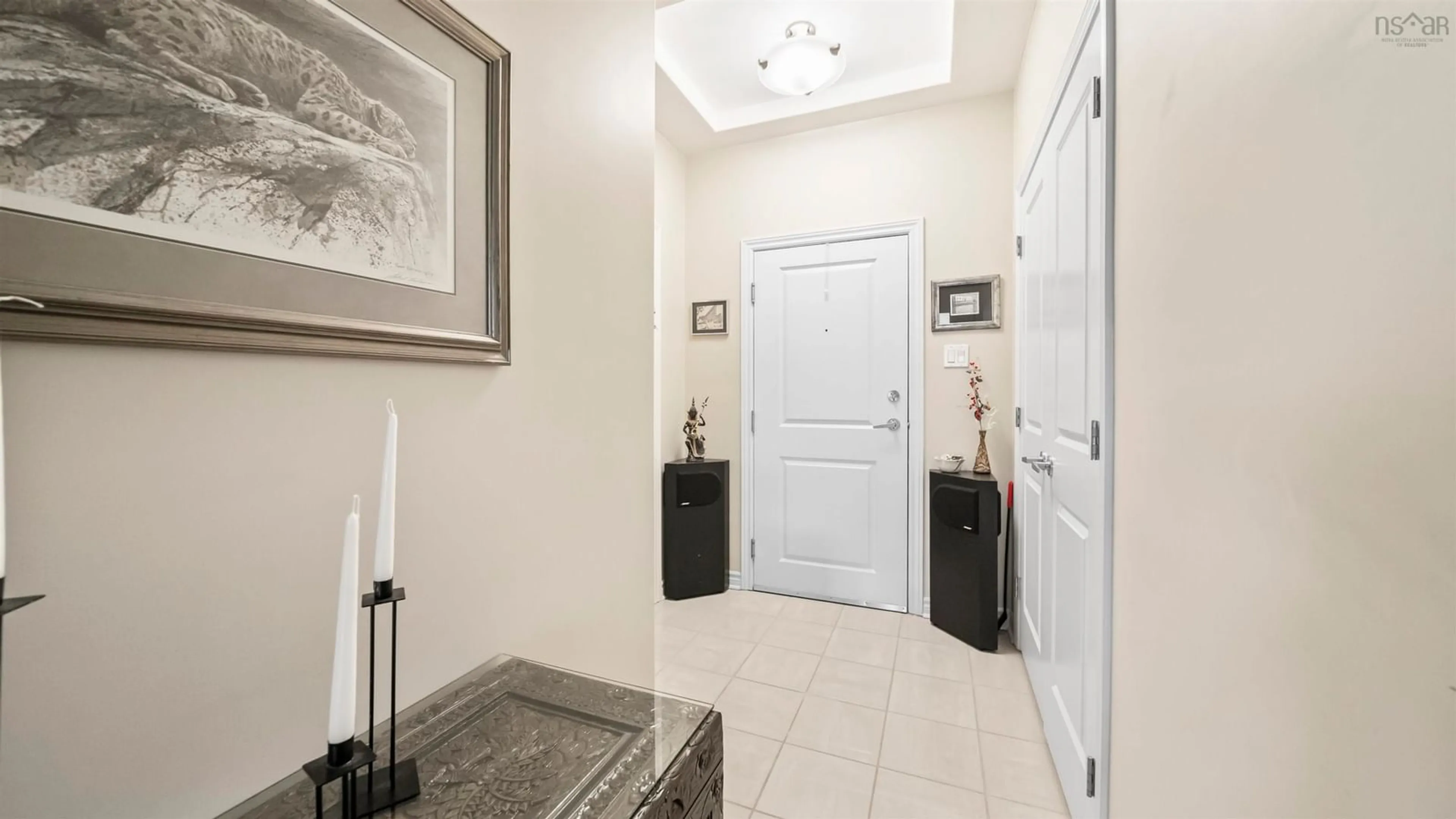Indoor entryway for 77 Russell Lake Dr #105, Dartmouth Nova Scotia B2W 6R8