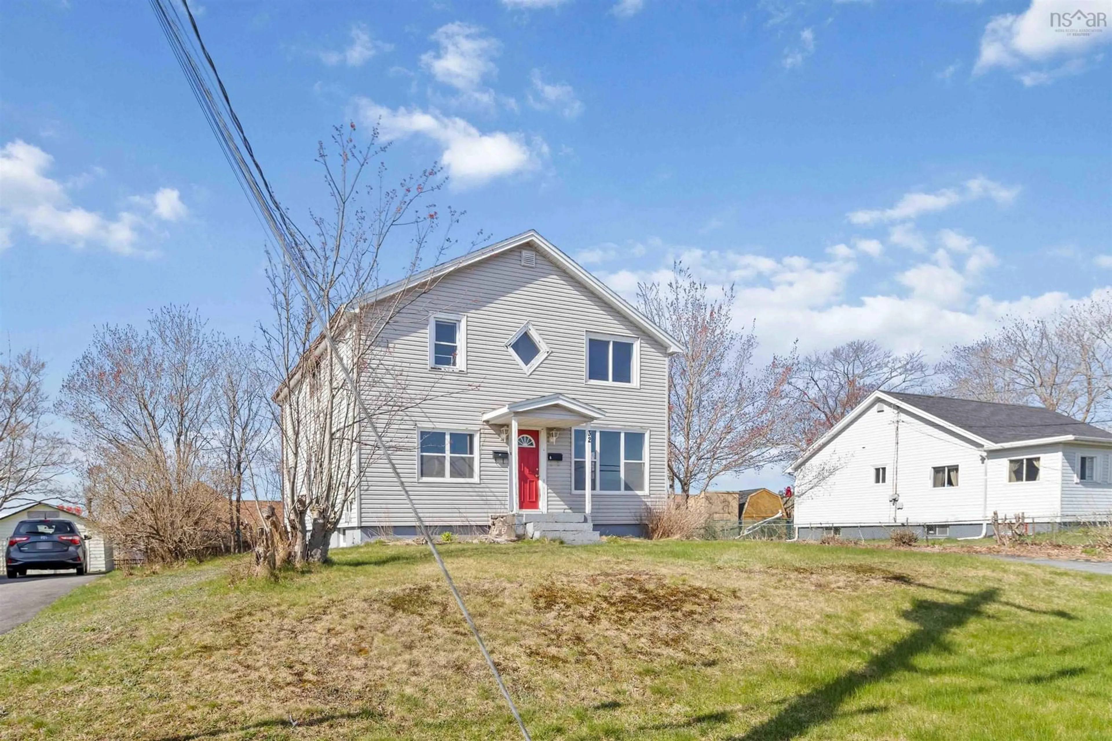 A pic from outside/outdoor area/front of a property/back of a property/a pic from drone, street for 32 Major St, Dartmouth Nova Scotia B2X 1A6