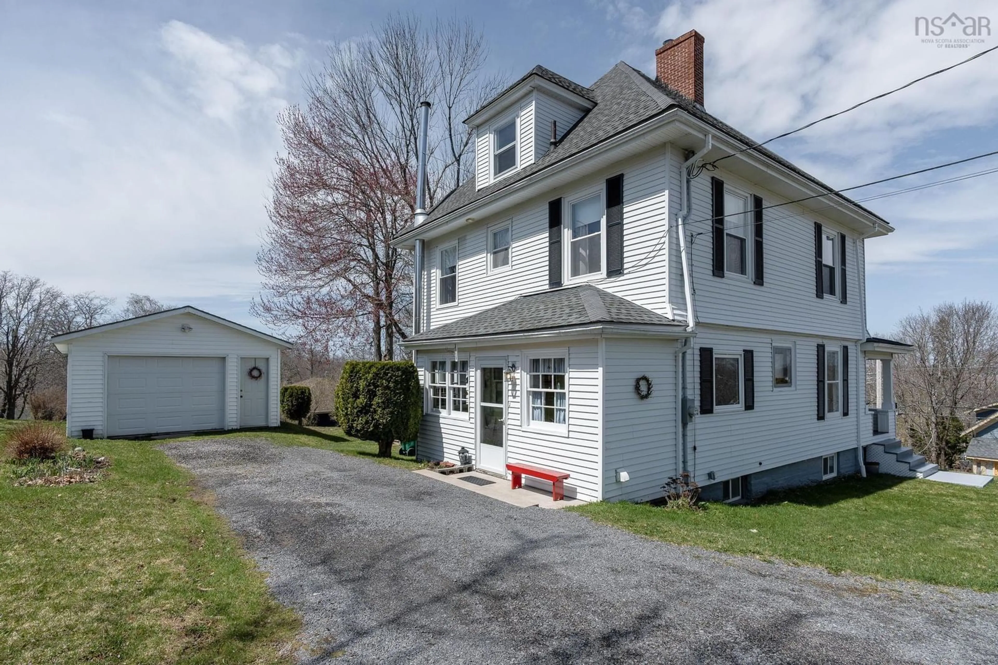 Unknown for 220 Alexander St, Windsor Nova Scotia B0N 2T0