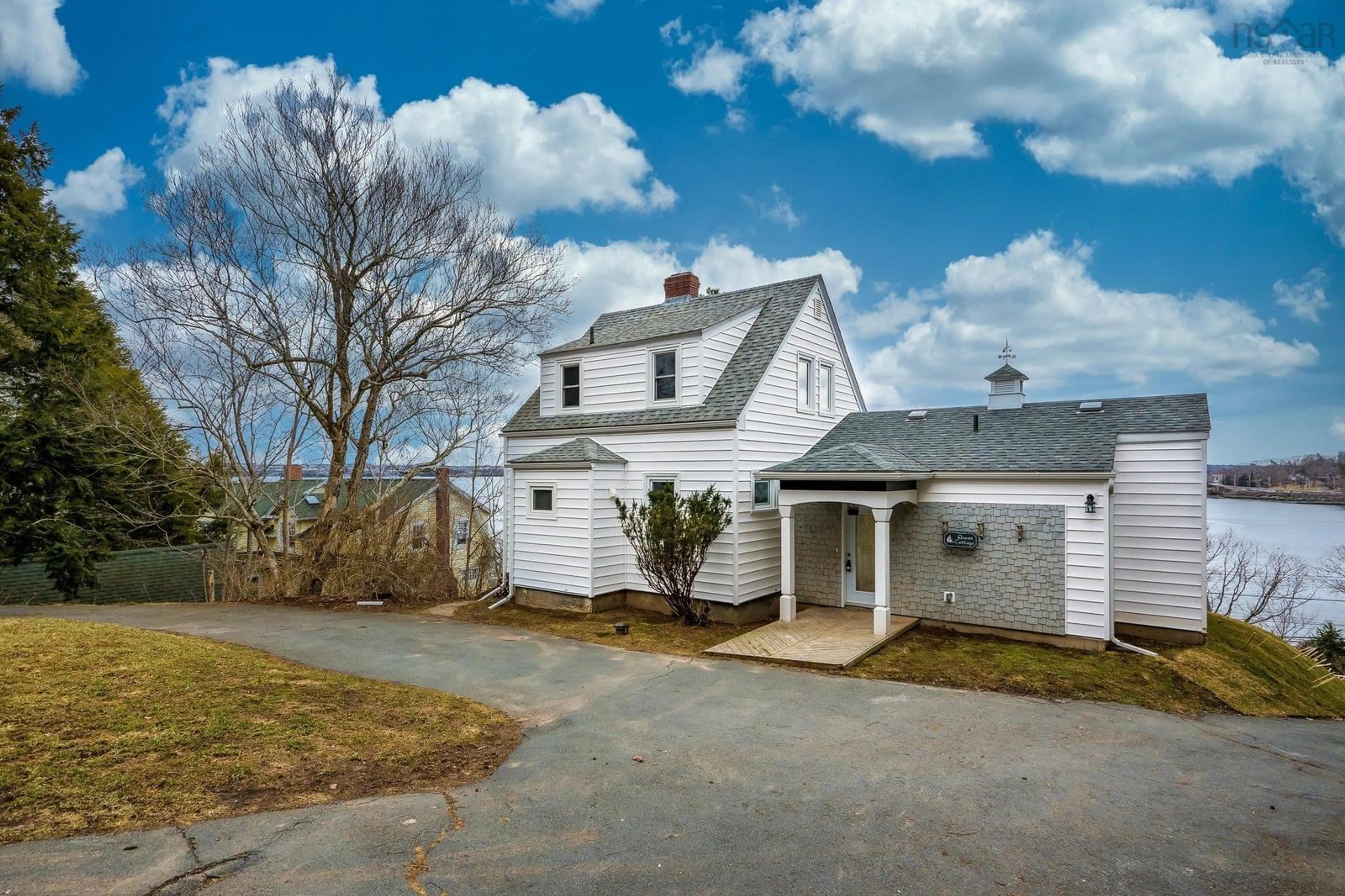 A pic from outside/outdoor area/front of a property/back of a property/a pic from drone, street for 44 Dakin Dr, Halifax Nova Scotia B3M 2C9