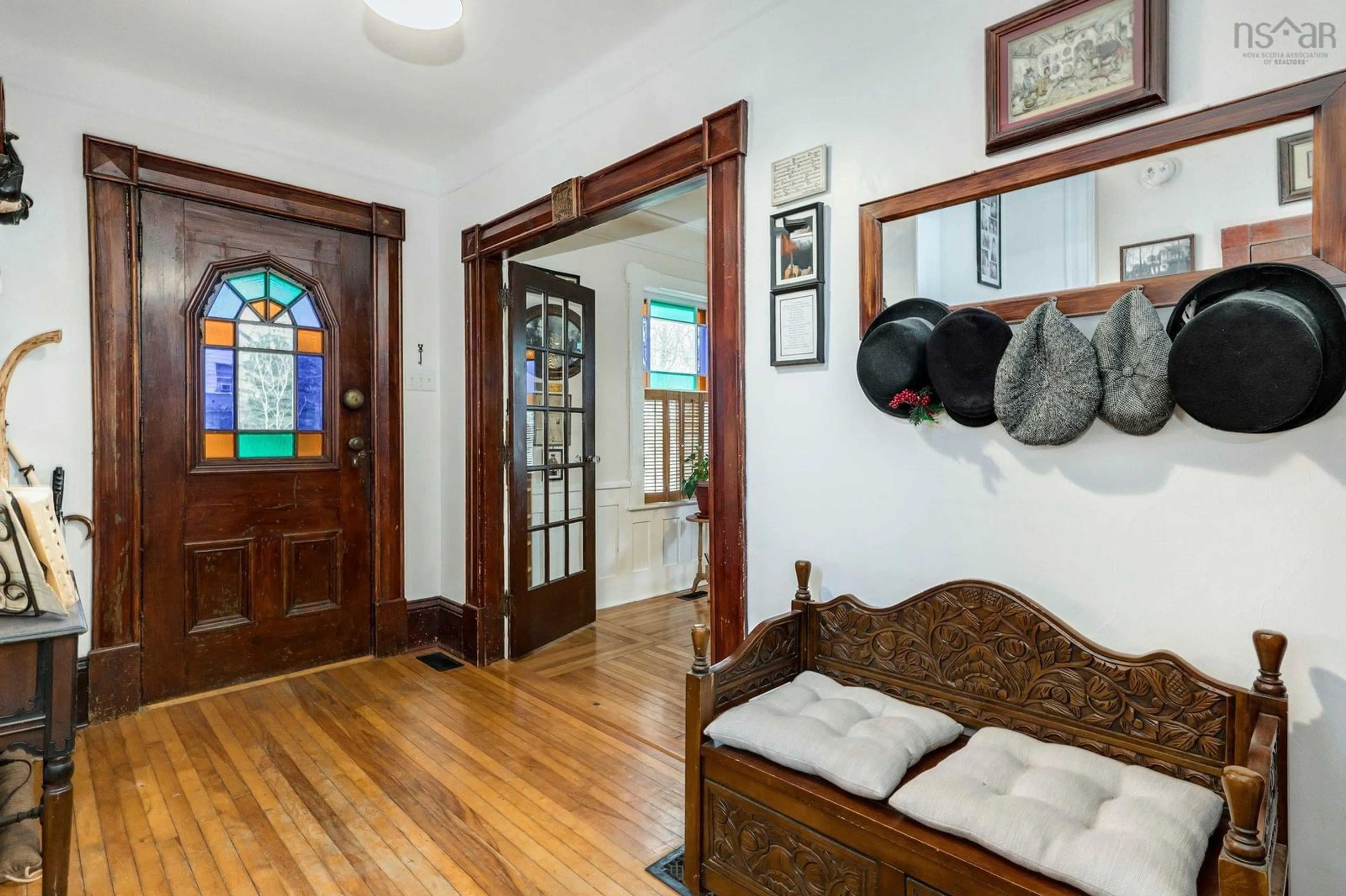 Indoor entryway for 105 Riverside Ave, Stewiacke Nova Scotia B0N 2J0