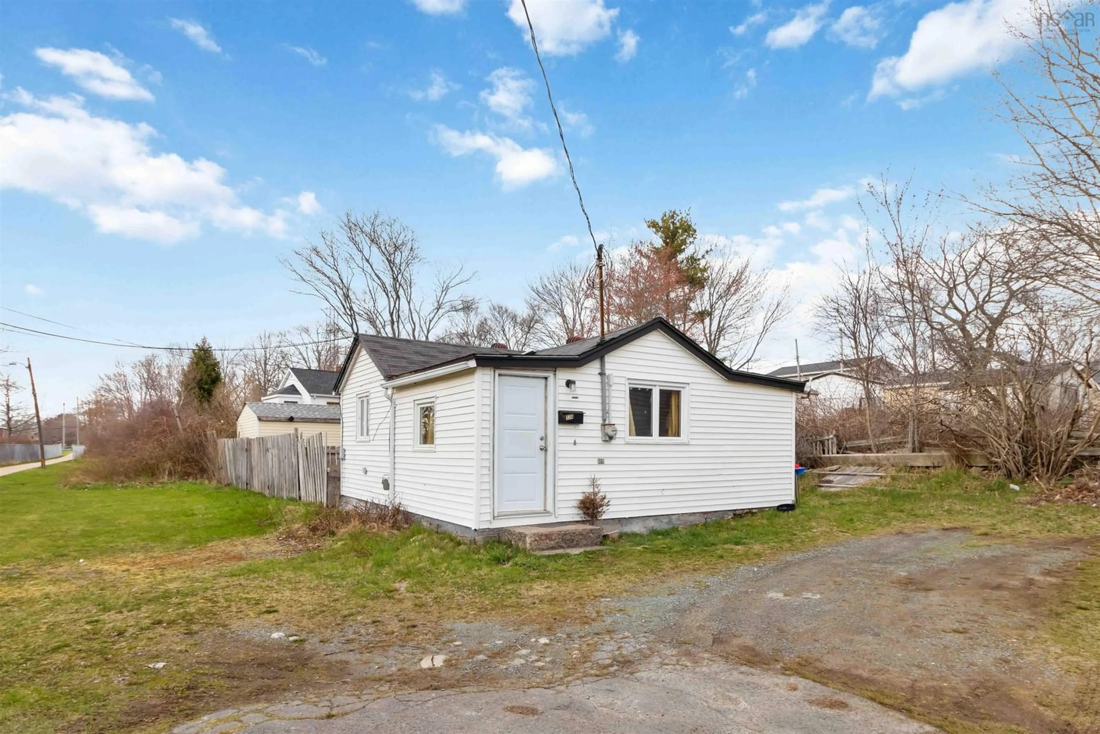 Shed for 33 Albro Lake Rd, Dartmouth Nova Scotia B3A 3X9