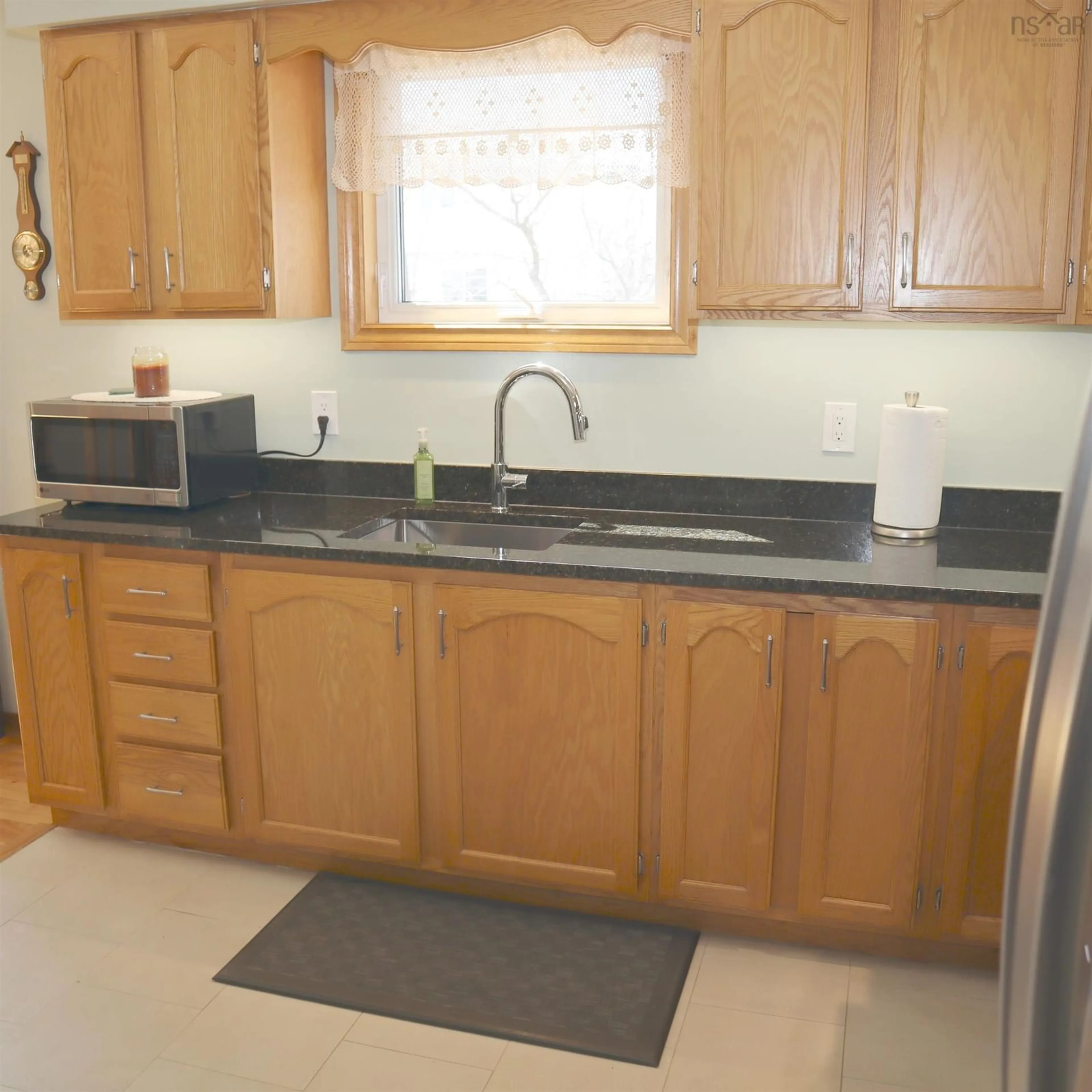 Standard kitchen, ceramic/tile floor for 19 Colonna Pl, Dartmouth Nova Scotia B2X 3J4