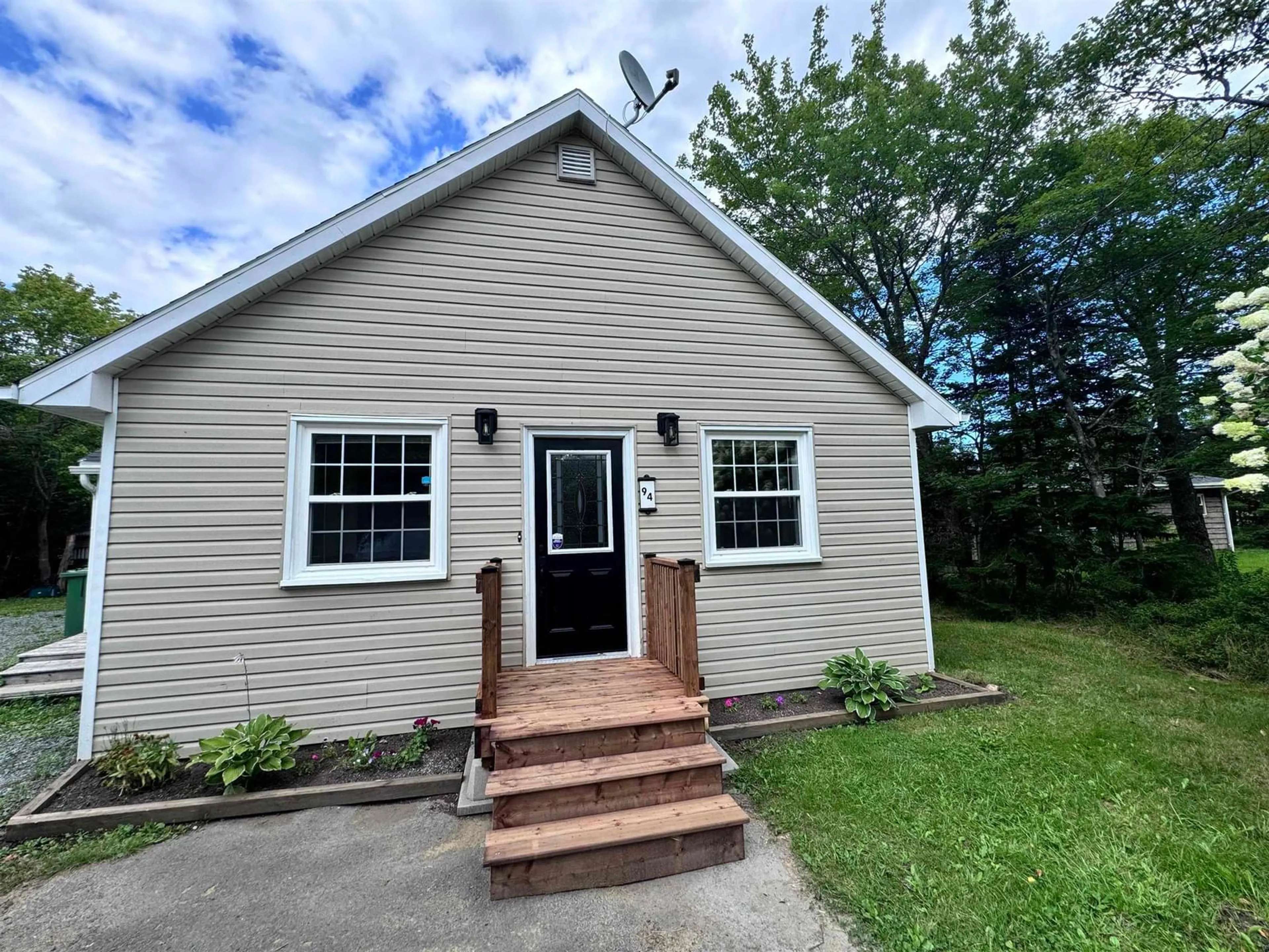 Unknown for 94 Club Rd, Hatchet Lake Nova Scotia B3T 1R1