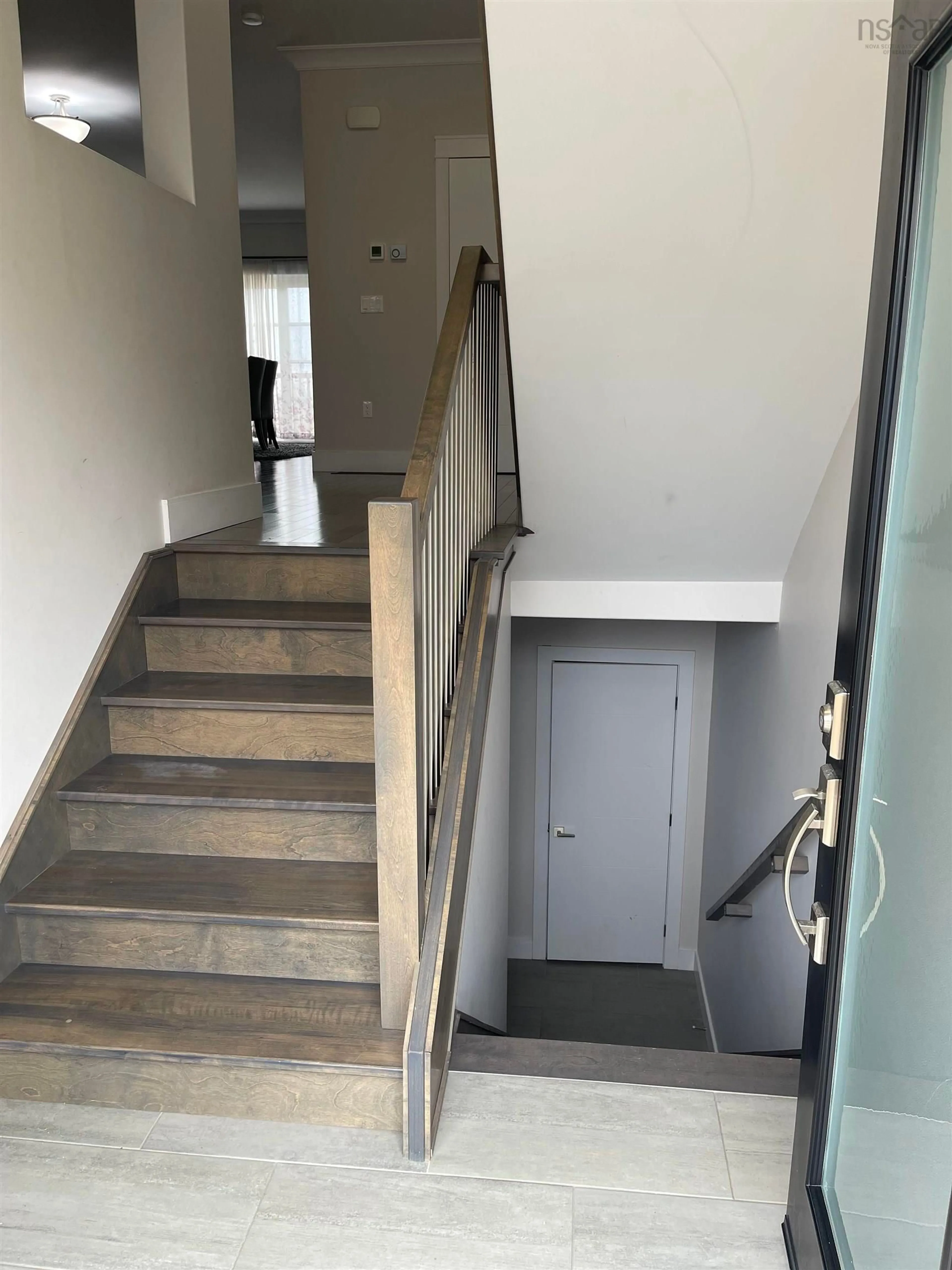 Indoor foyer for 91 Eliza Ritchie Cres, Halifax Nova Scotia B3M 4R3