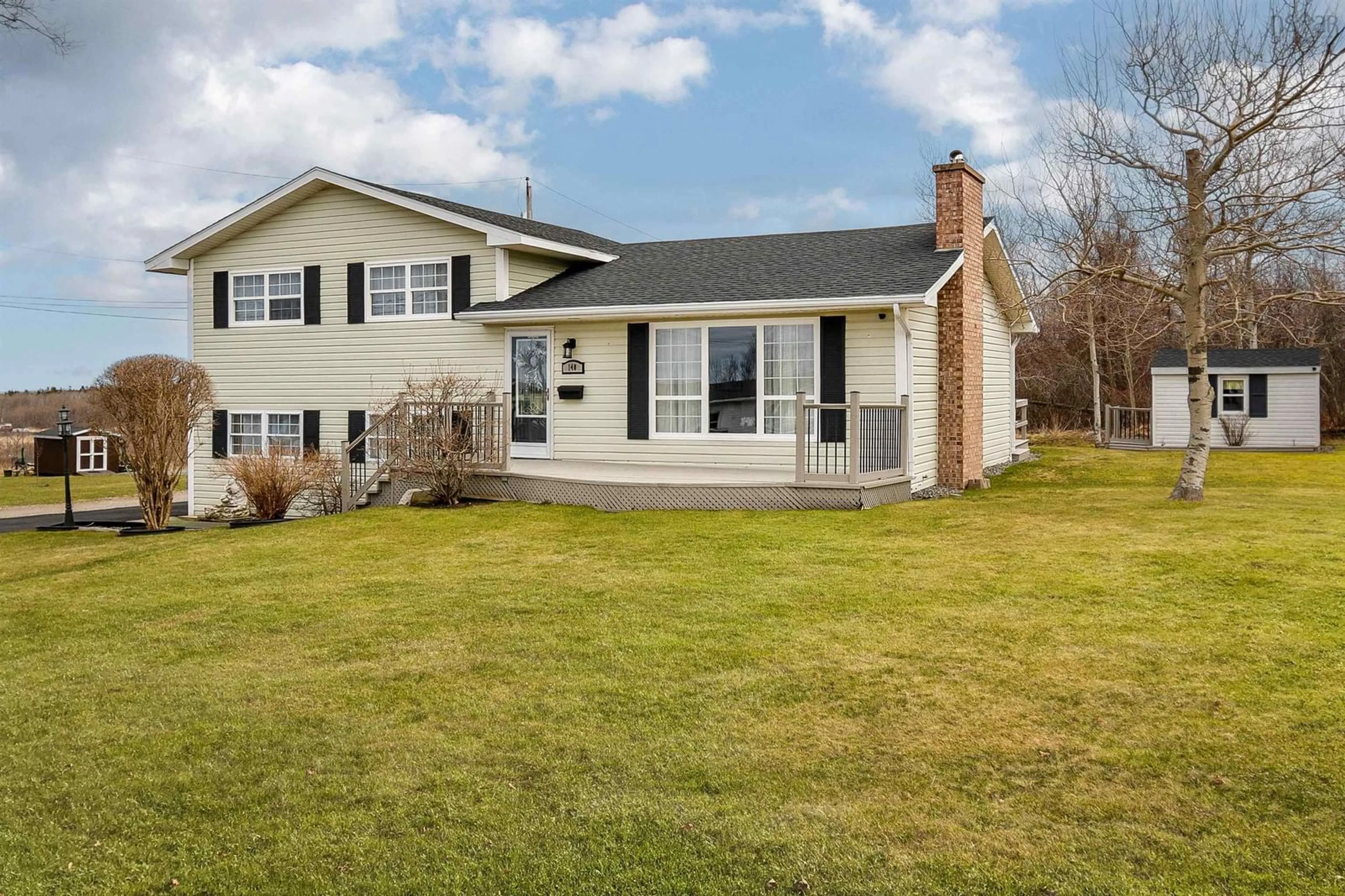 Home with vinyl exterior material, unknown for 140 Mcintyre Lane, Glace Bay Nova Scotia B1A 4R9