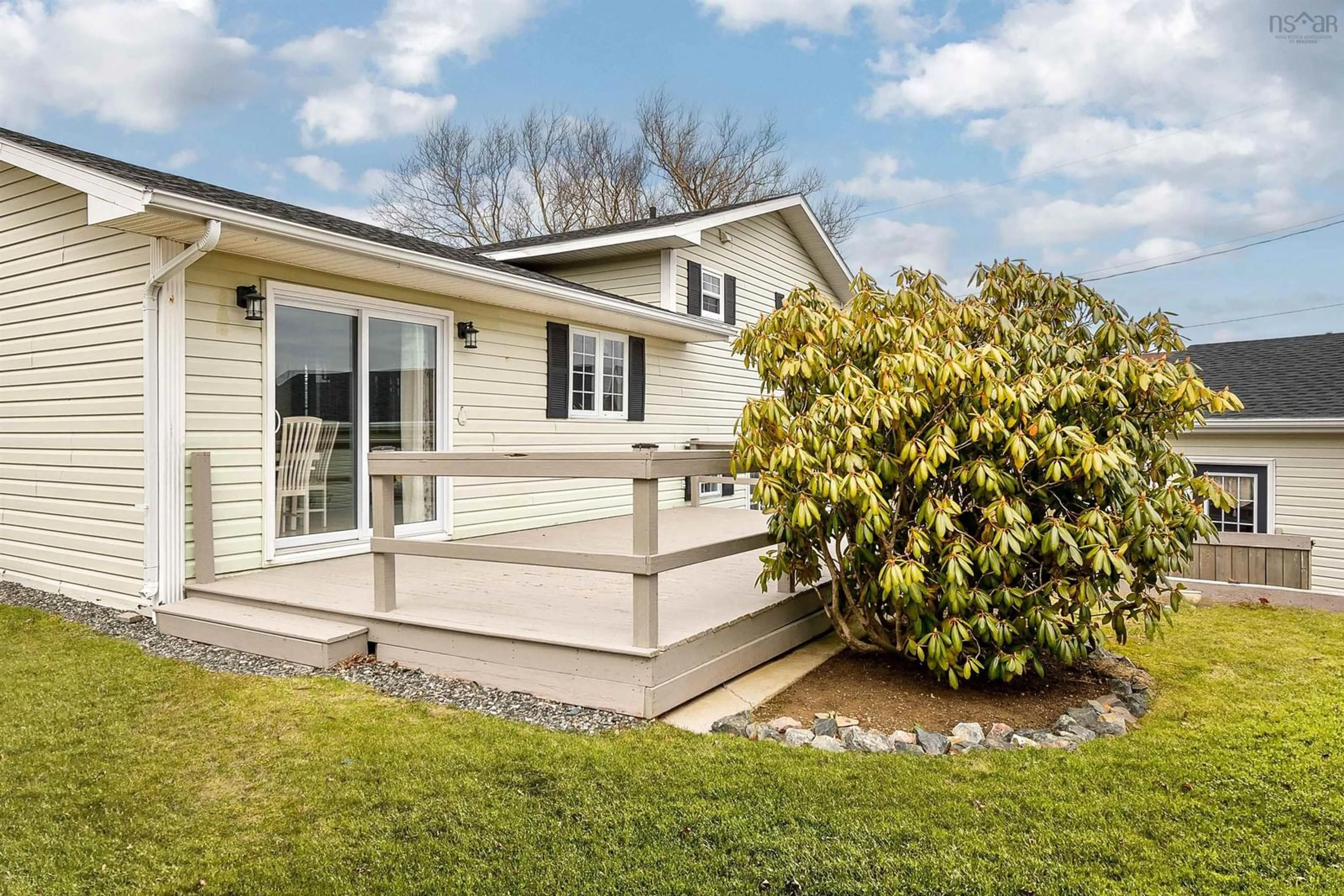 Home with vinyl exterior material, unknown for 140 Mcintyre Lane, Glace Bay Nova Scotia B1A 4R9