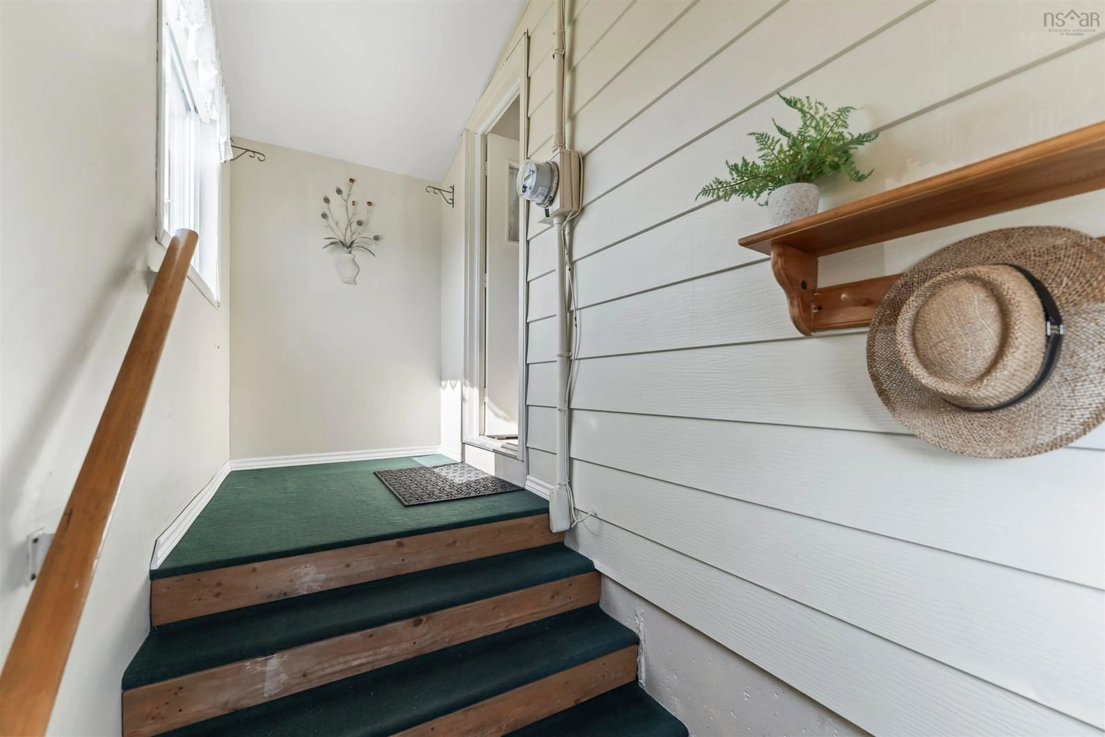 Indoor entryway for 81 Oceanlea Dr, Eastern Passage Nova Scotia B3G 1E4