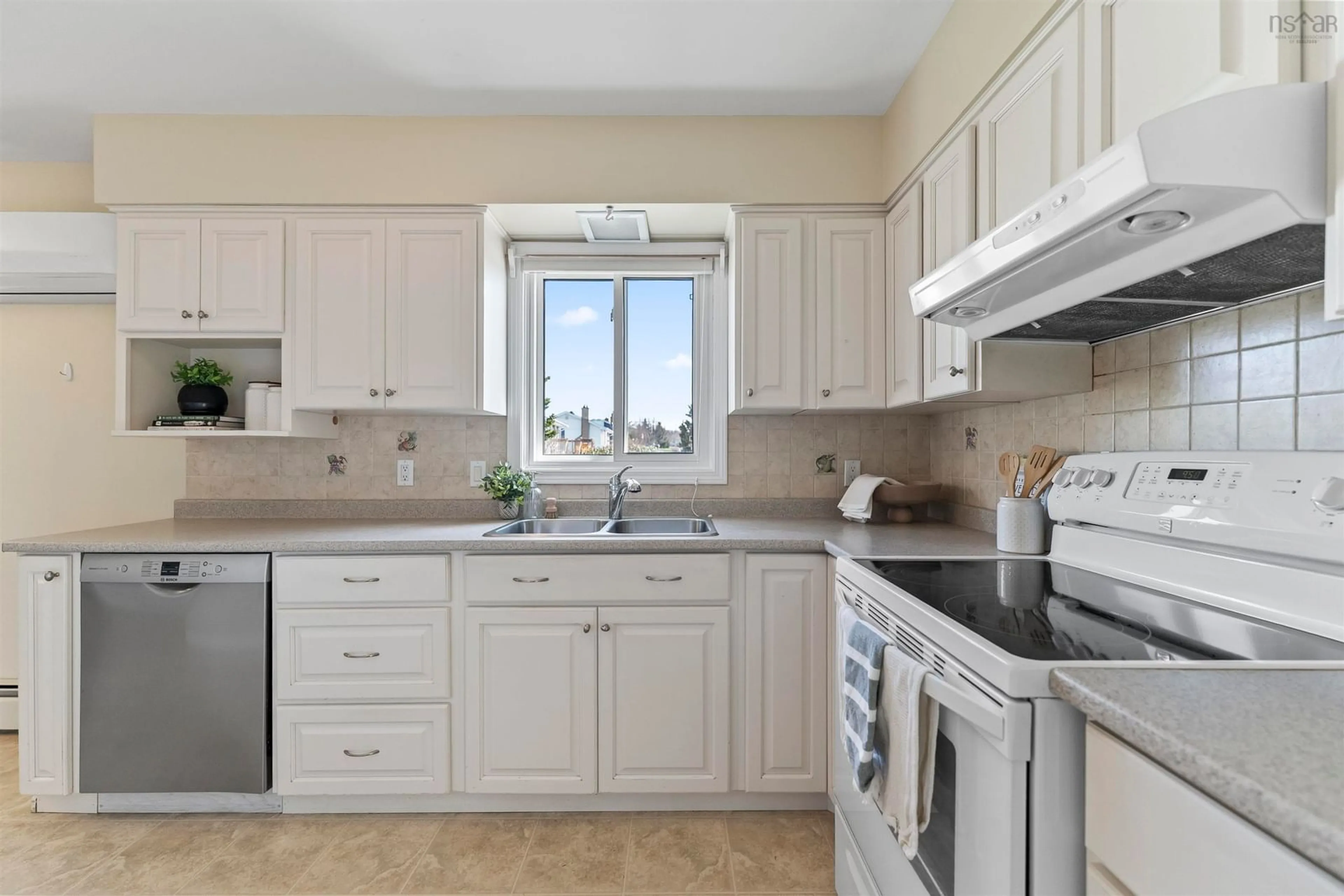 Standard kitchen, ceramic/tile floor for 81 Oceanlea Dr, Eastern Passage Nova Scotia B3G 1E4