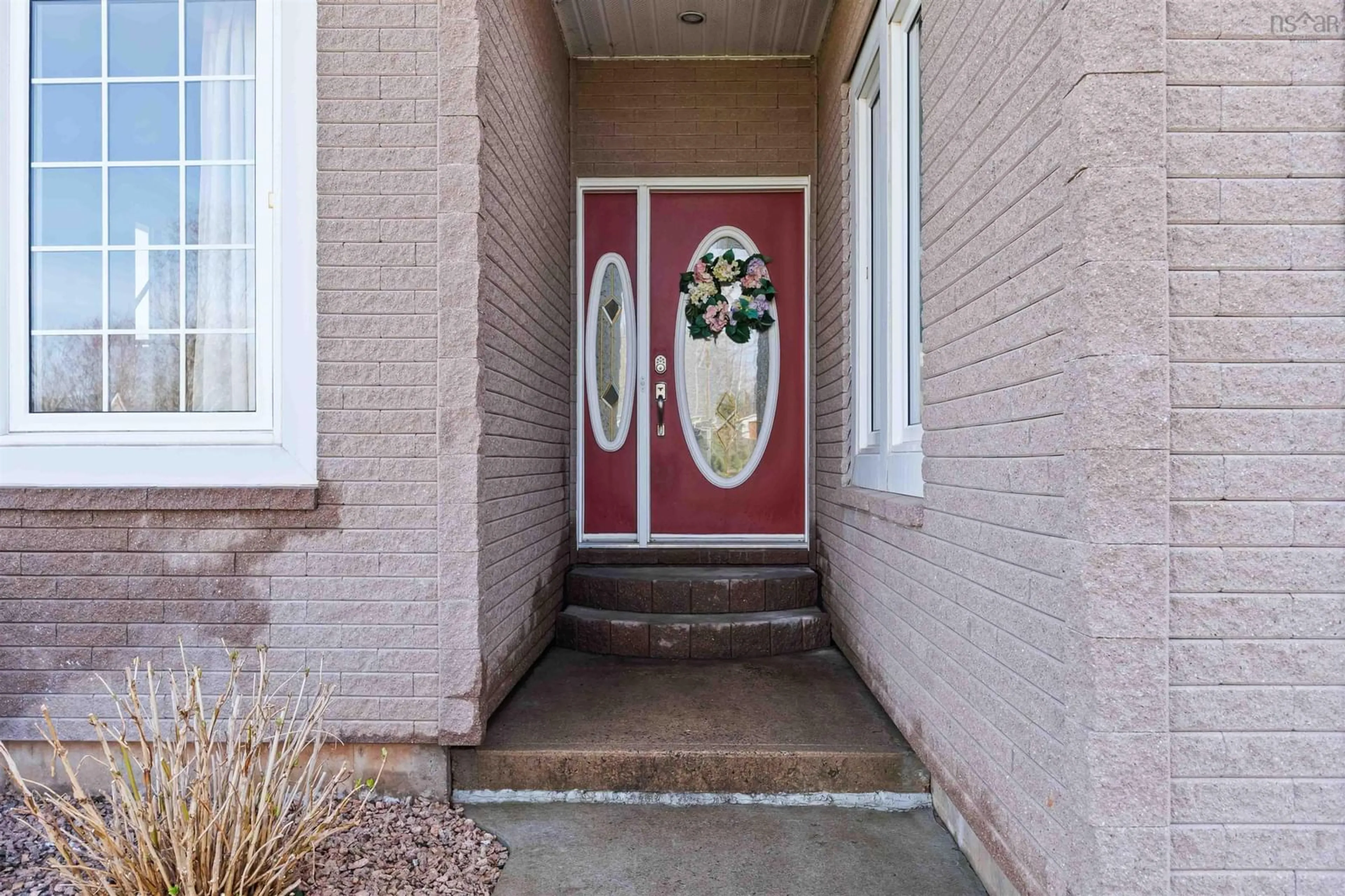 Indoor entryway for 28 Dalhousie Ave, Kentville Nova Scotia B4N 5E5