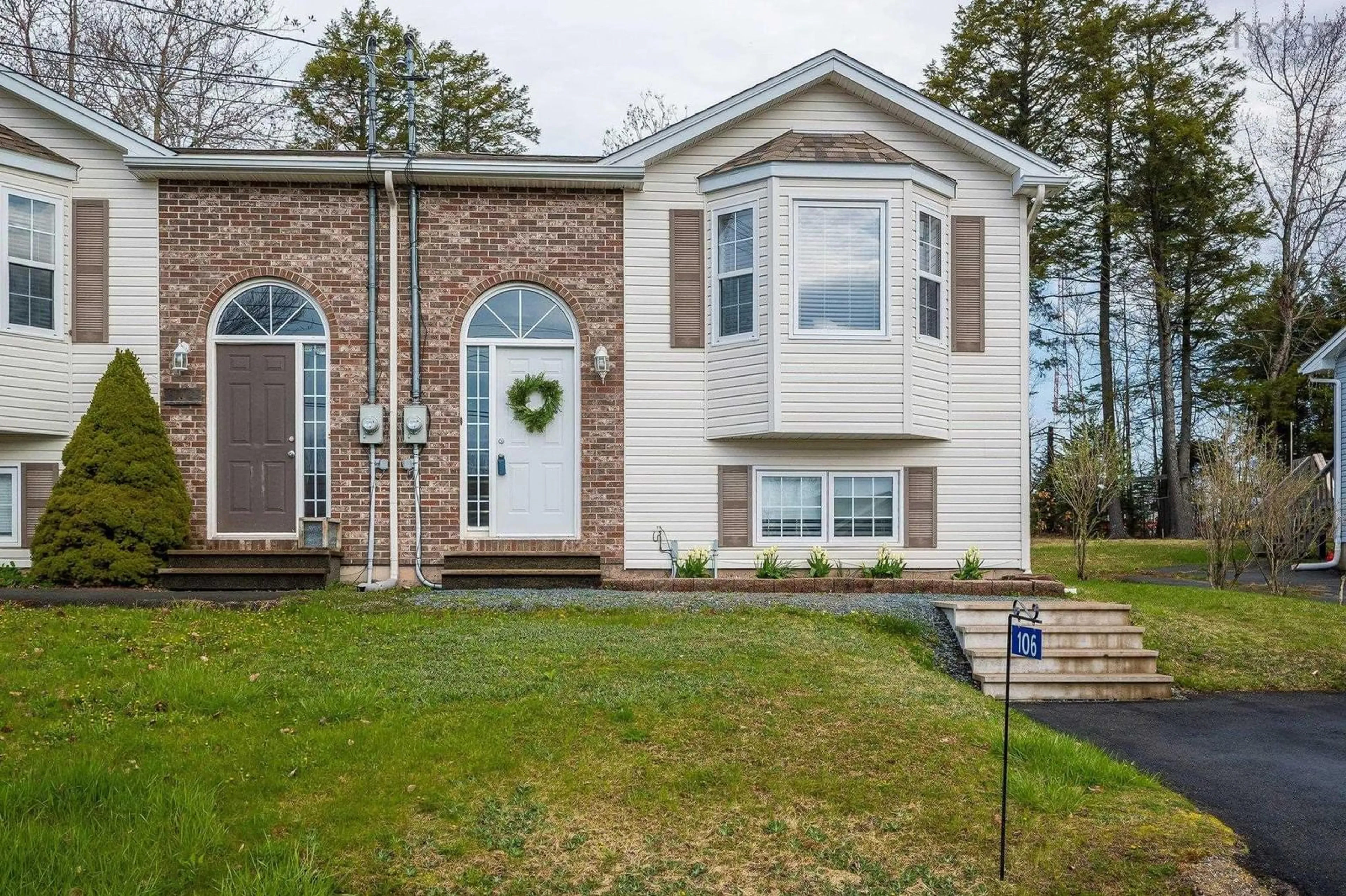 Home with brick exterior material, unknown for 106 Hemlock Dr, Elmsdale Nova Scotia B2S 1B8