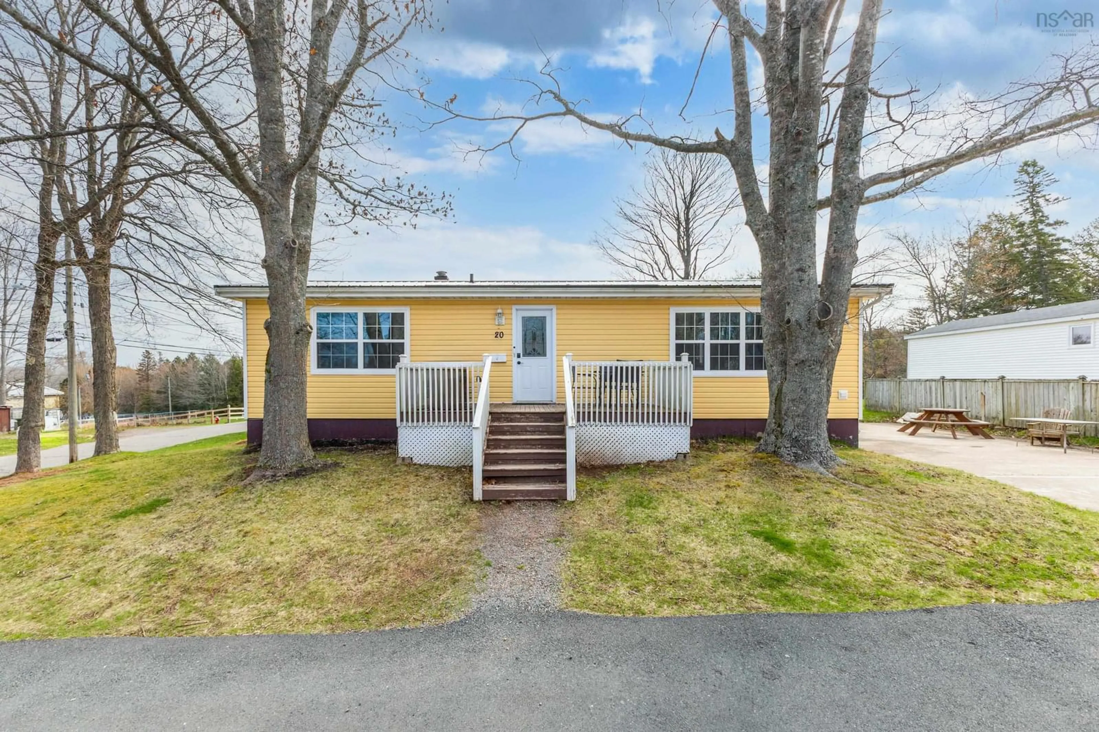 Unknown for 20 Cook St, Truro Nova Scotia B2N 2E4