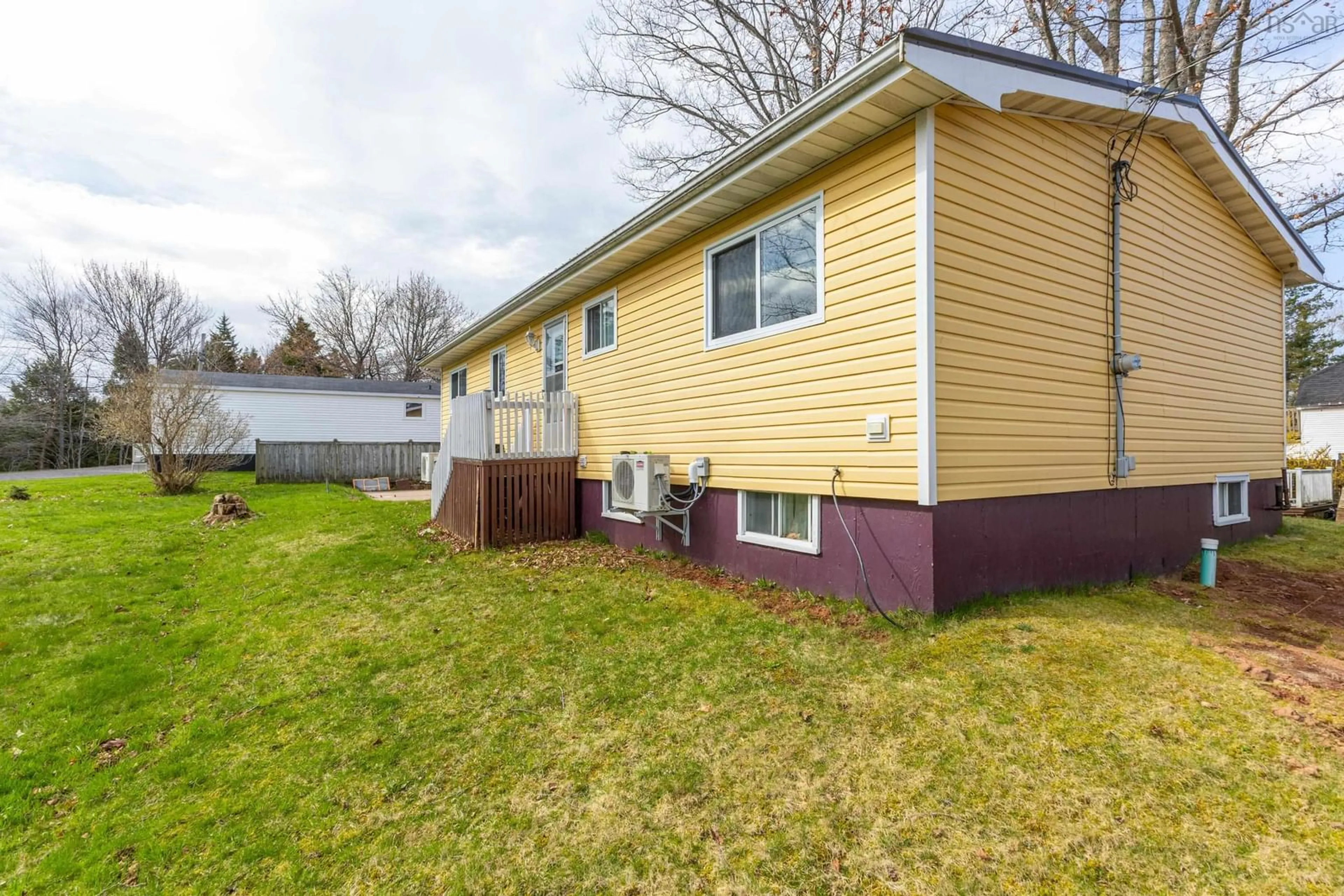 Home with vinyl exterior material, street for 20 Cook St, Truro Nova Scotia B2N 2E4