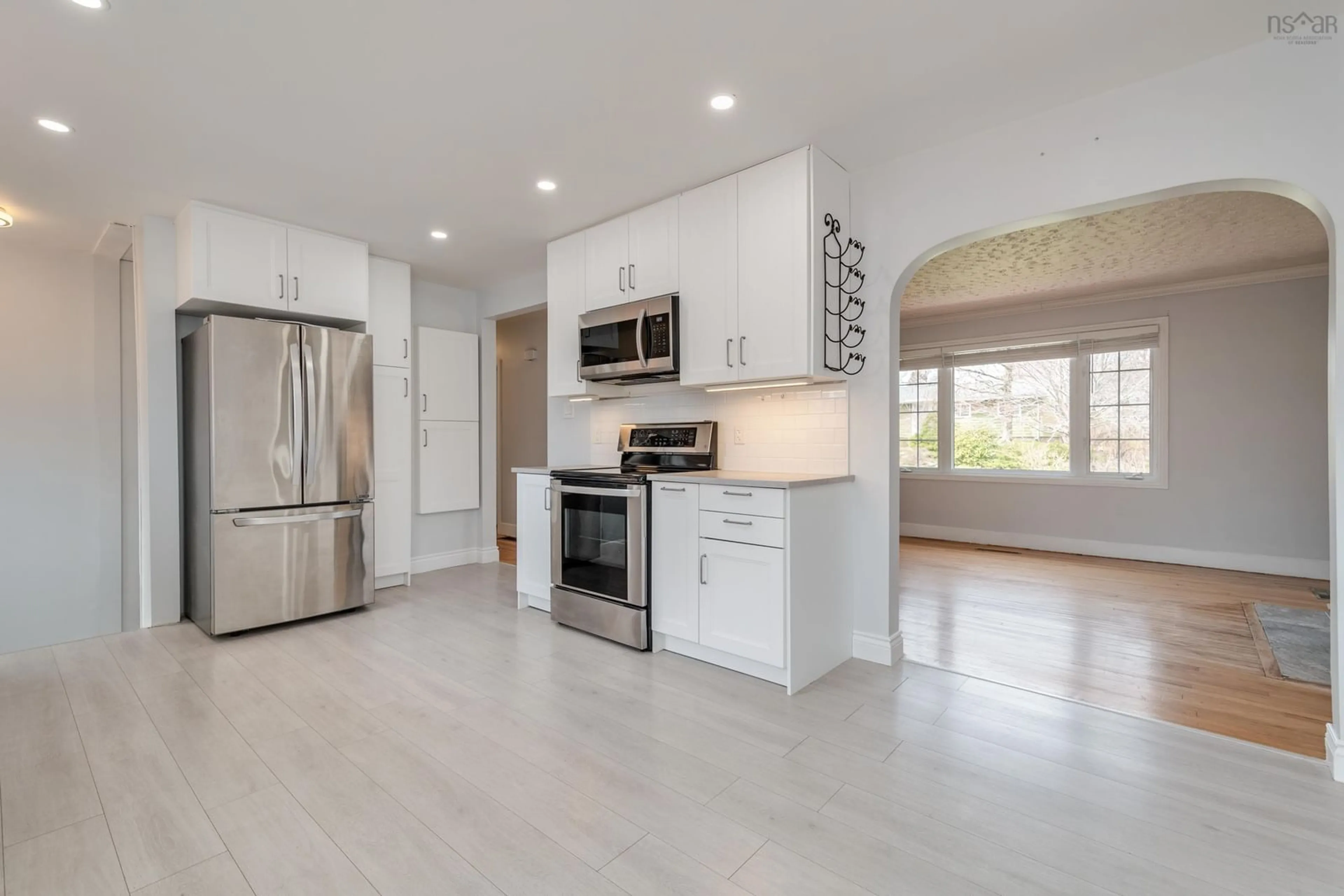 Open concept kitchen, ceramic/tile floor for 40 Oakwood Ave, Dartmouth Nova Scotia B2W 3C9
