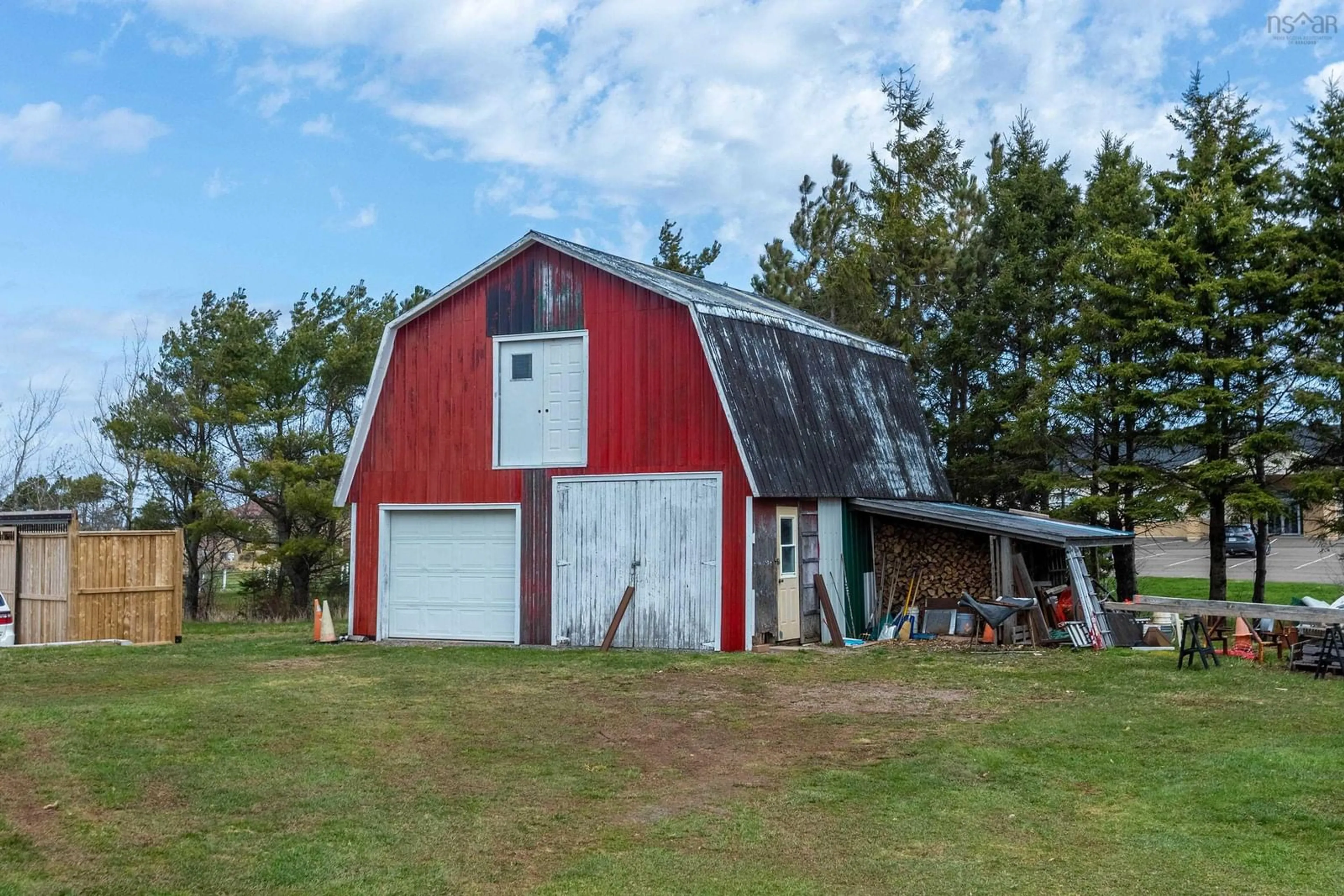 Shed for 319 Willow St, East Amherst Nova Scotia B4H 3Y3