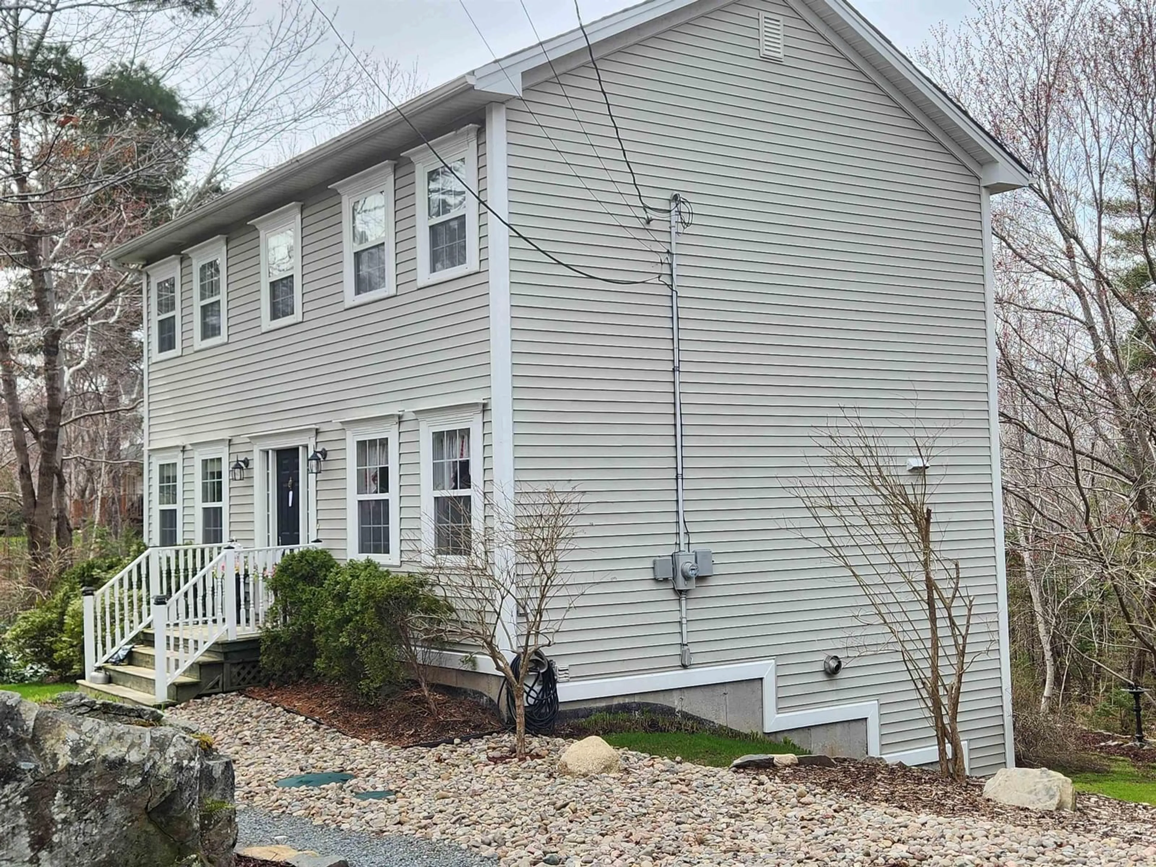 Home with vinyl exterior material, street for 37 Brackstone Crt, Lower Sackville Nova Scotia B4C 4G5