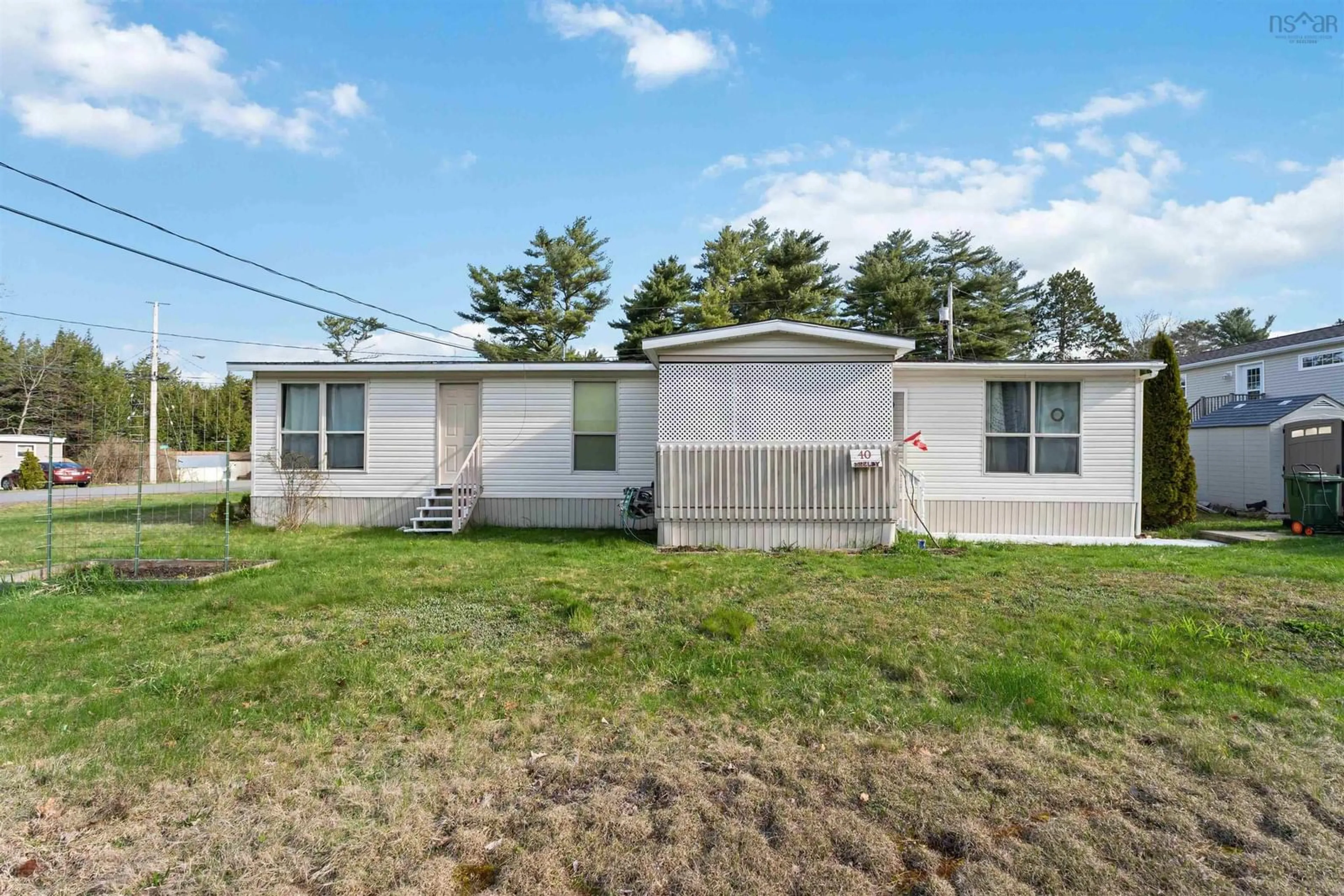 Home with vinyl exterior material, unknown for 40 Shelby Cres, New Minas Nova Scotia B4N 3Y5