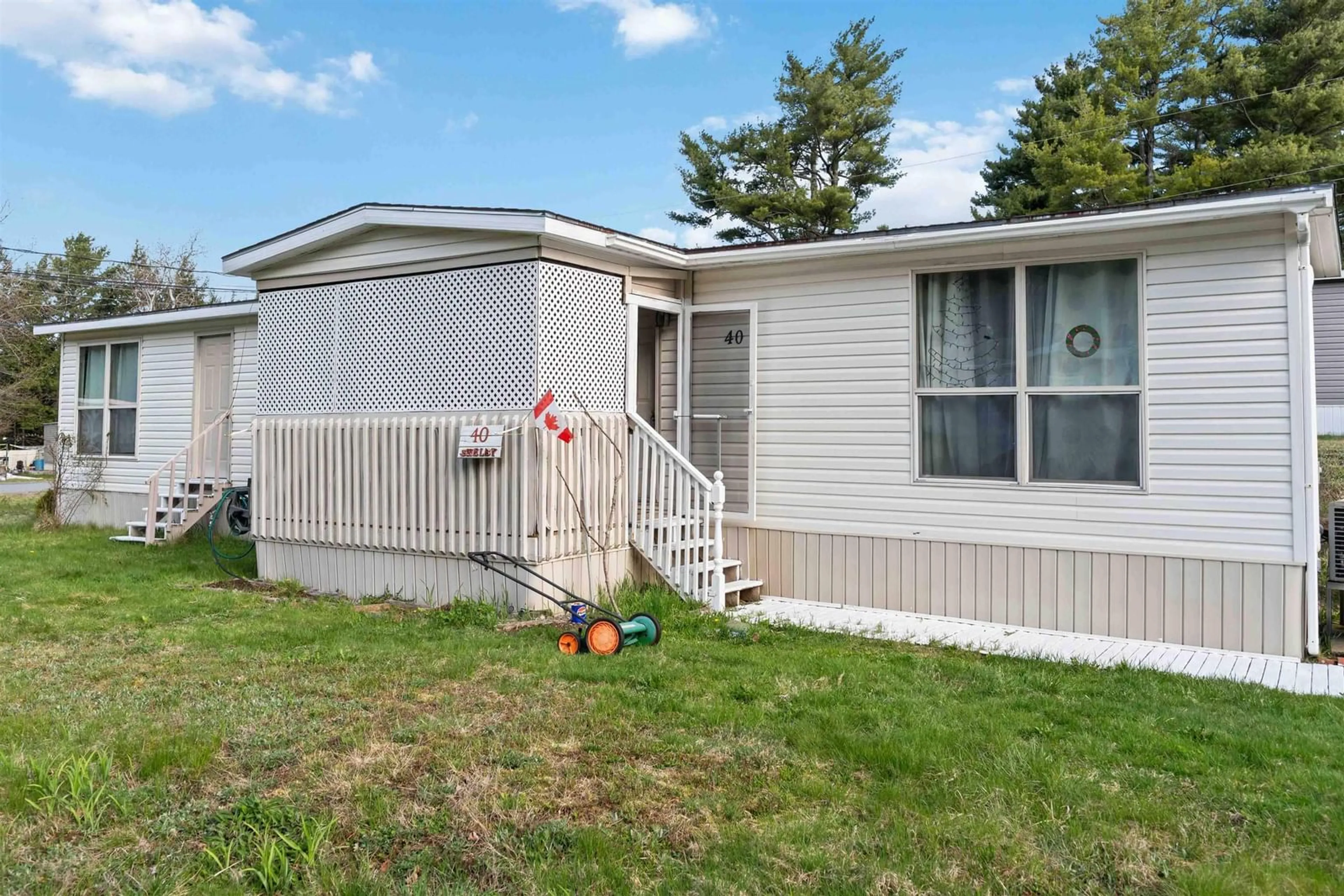 Home with vinyl exterior material, street for 40 Shelby Cres, New Minas Nova Scotia B4N 3Y5