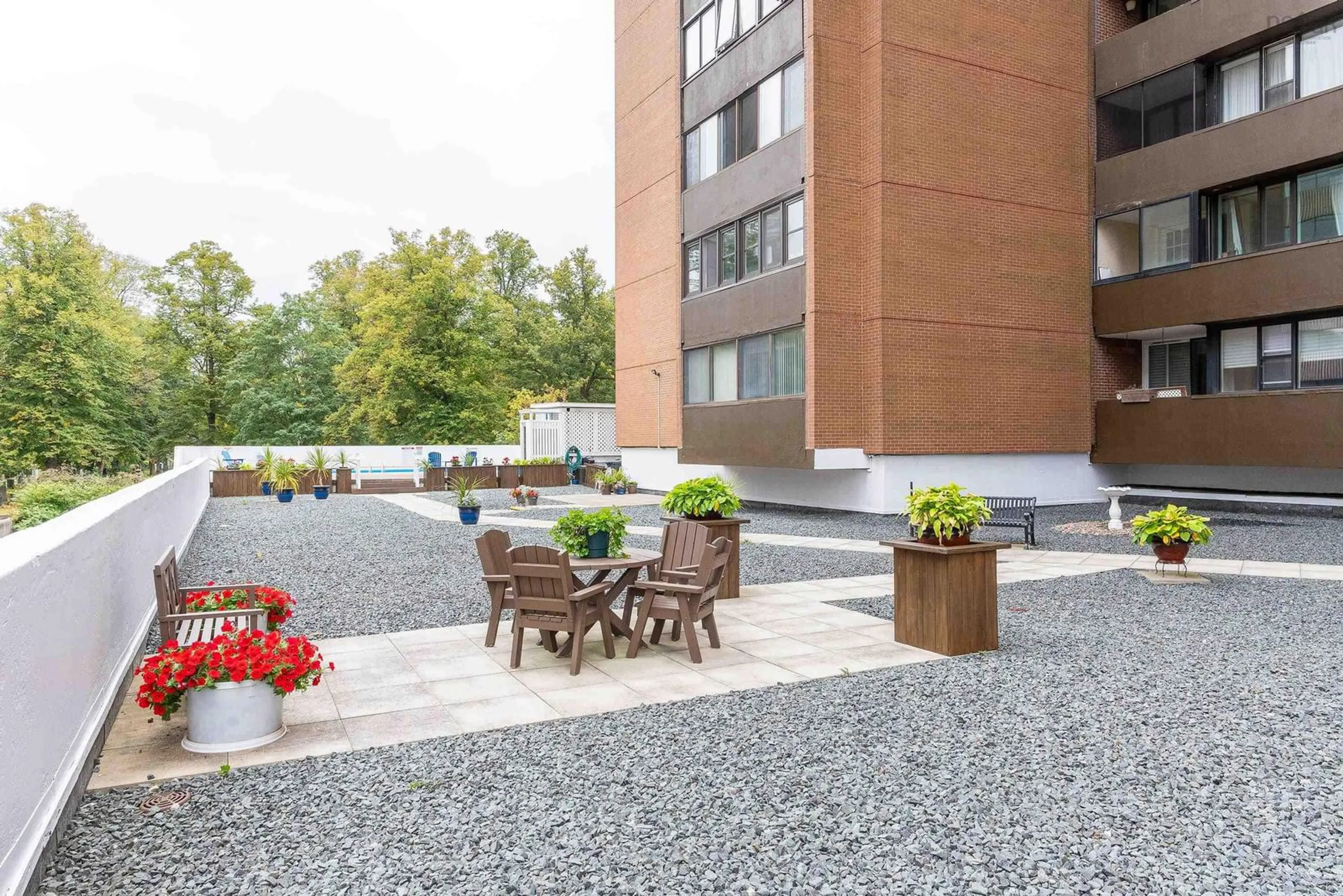 Patio, building for 5959 Spring Garden Rd #207, Halifax Nova Scotia B3H 1Y5