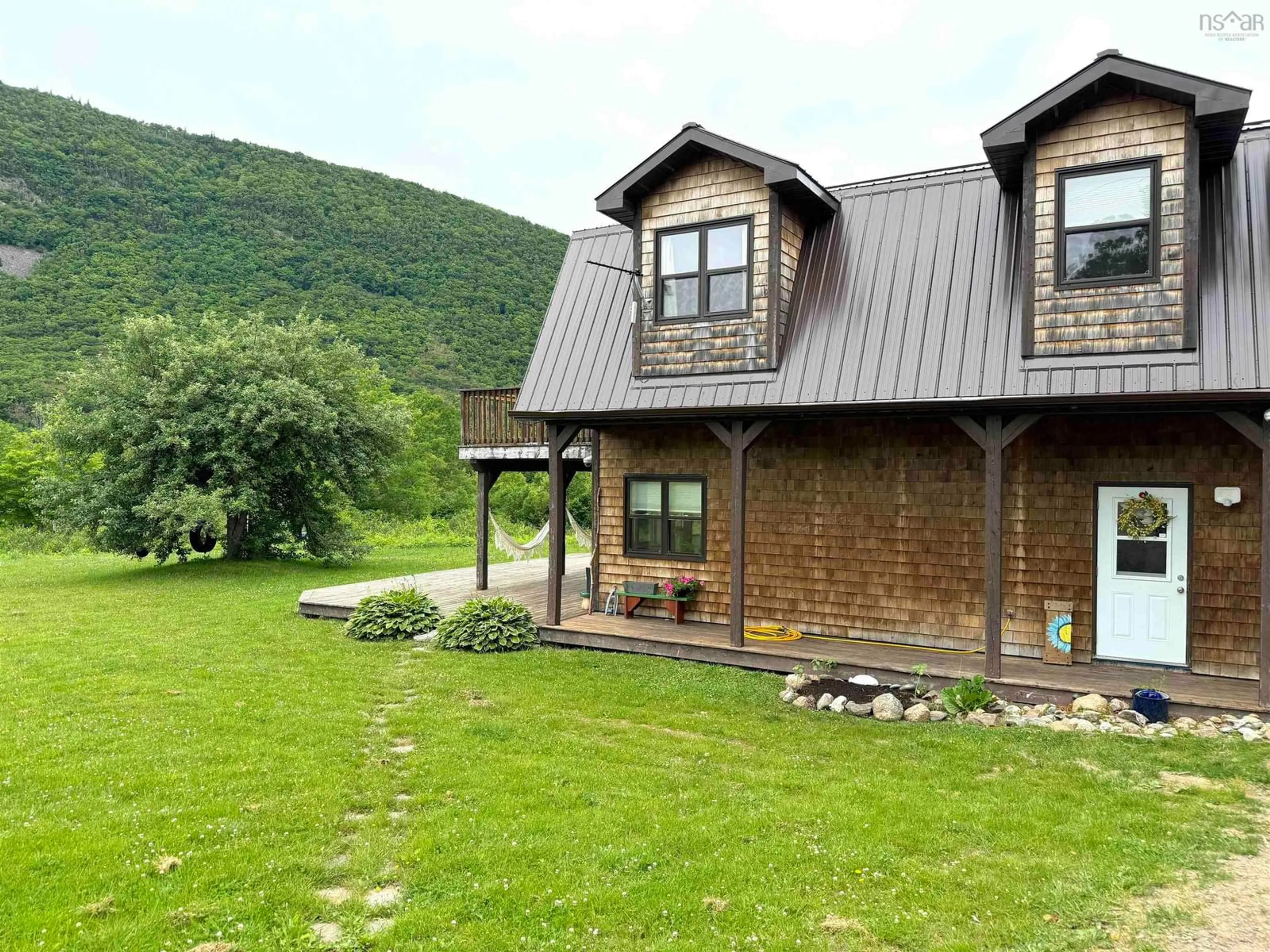 A pic from outside/outdoor area/front of a property/back of a property/a pic from drone, mountain view for 27859 Cabot Trail, Cape North Nova Scotia B0C 1G0