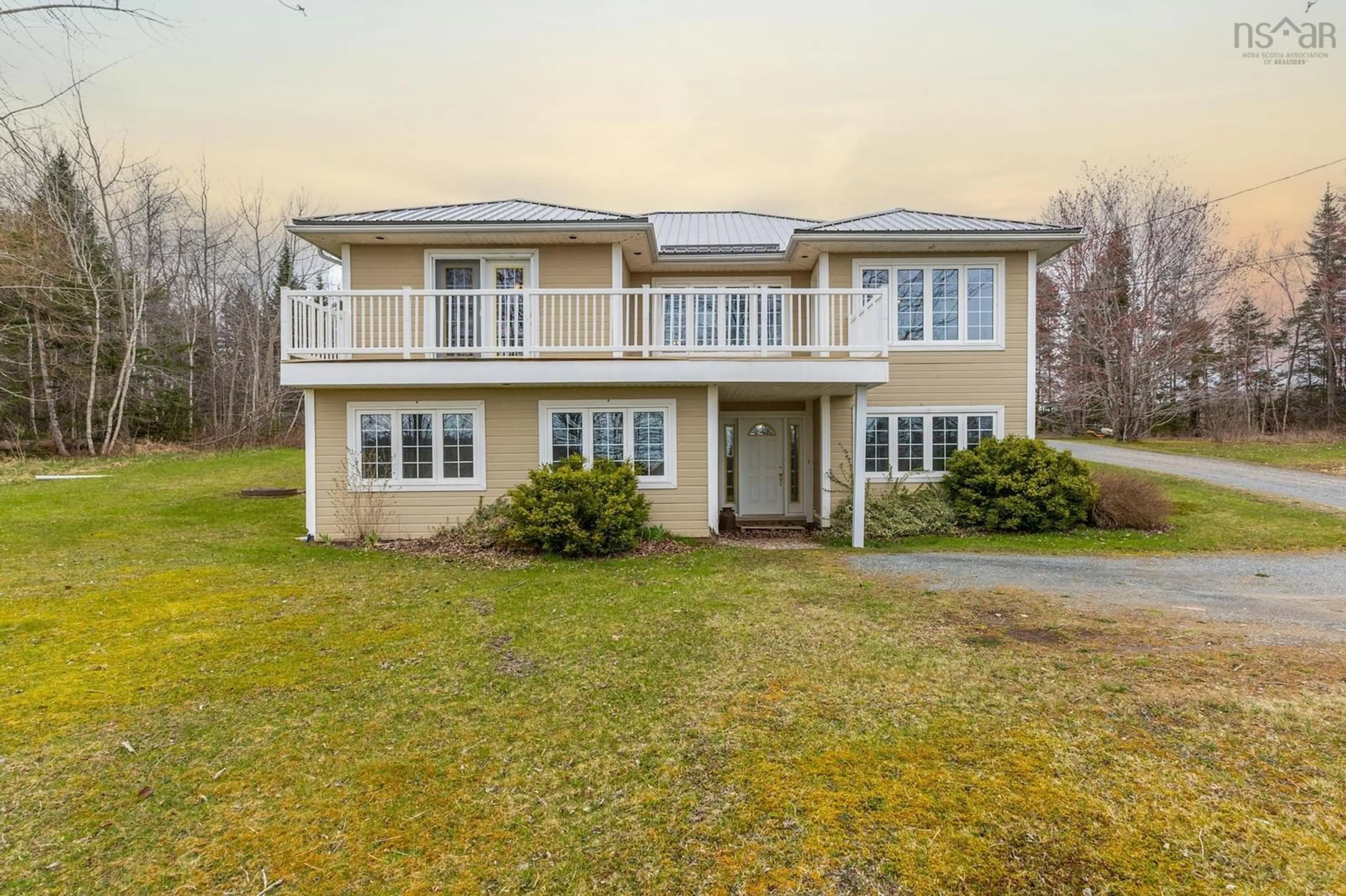 Home with vinyl exterior material, unknown for 209 Mill Village Rd, Shubenacadie Nova Scotia B0N 2H0