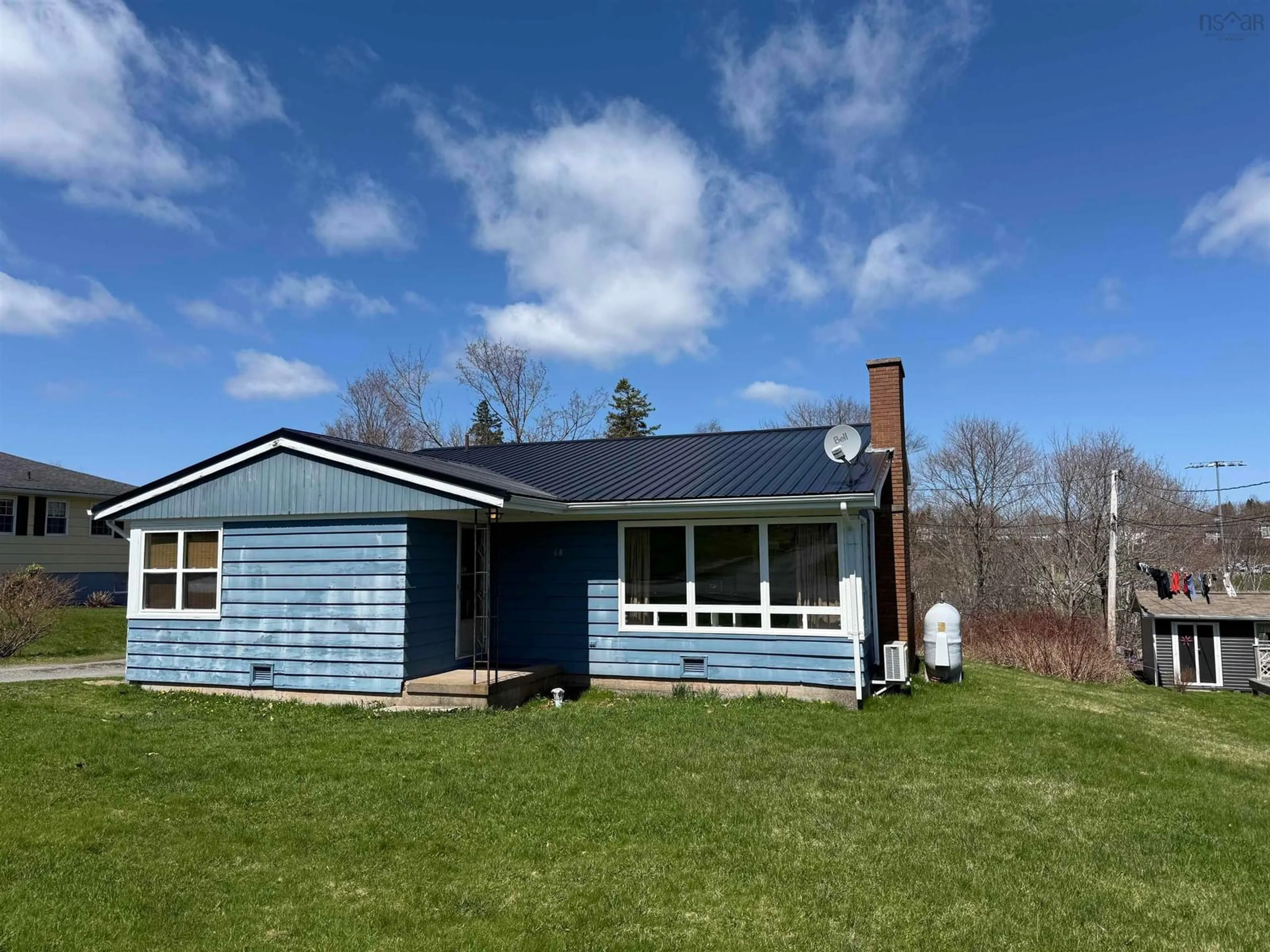 Home with vinyl exterior material, unknown for 68 Archie St, Antigonish Nova Scotia B2G 1L9