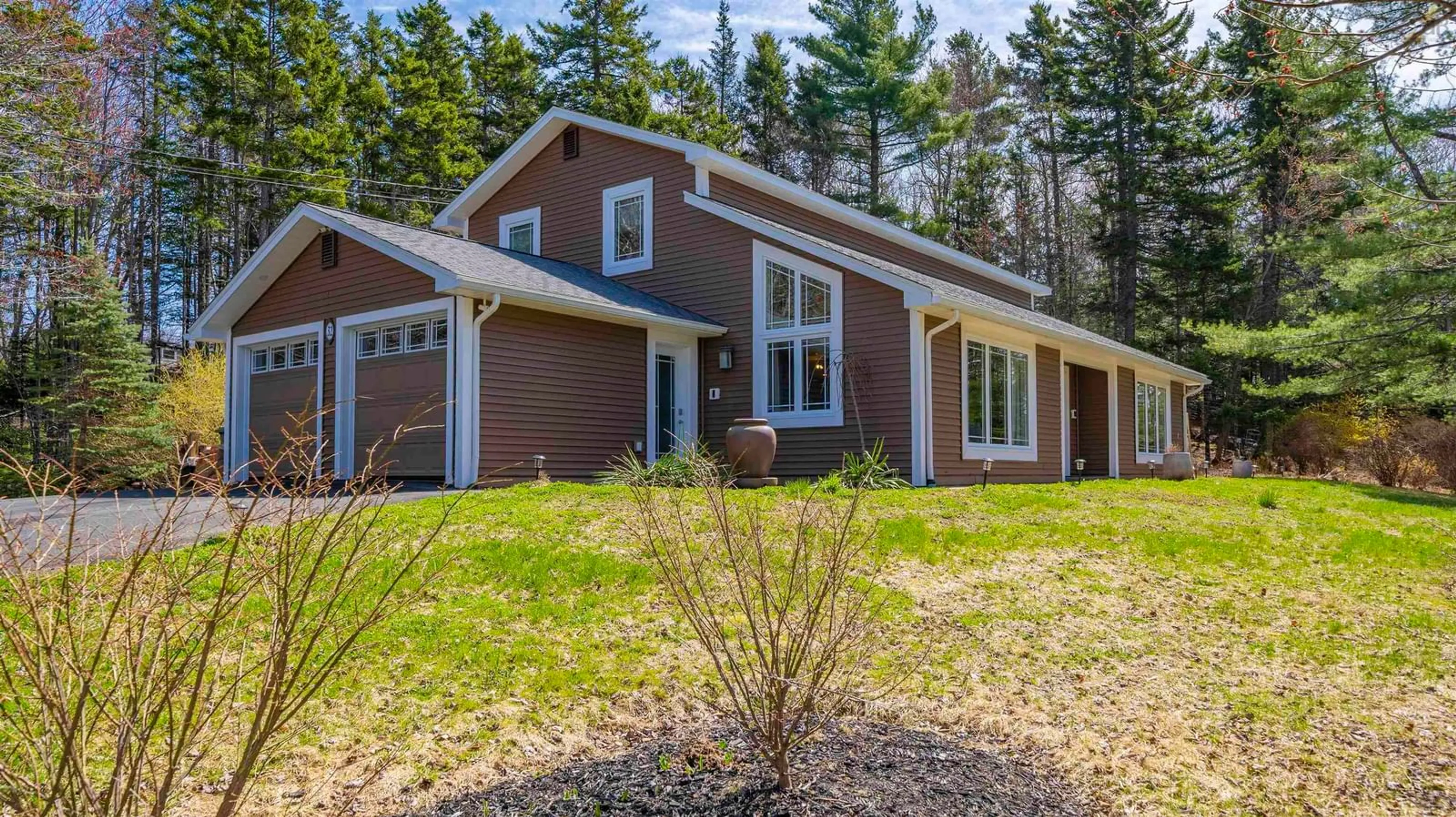 Home with vinyl exterior material, street for 32 Lakeland St, Beaver Bank Nova Scotia B4G 1A5